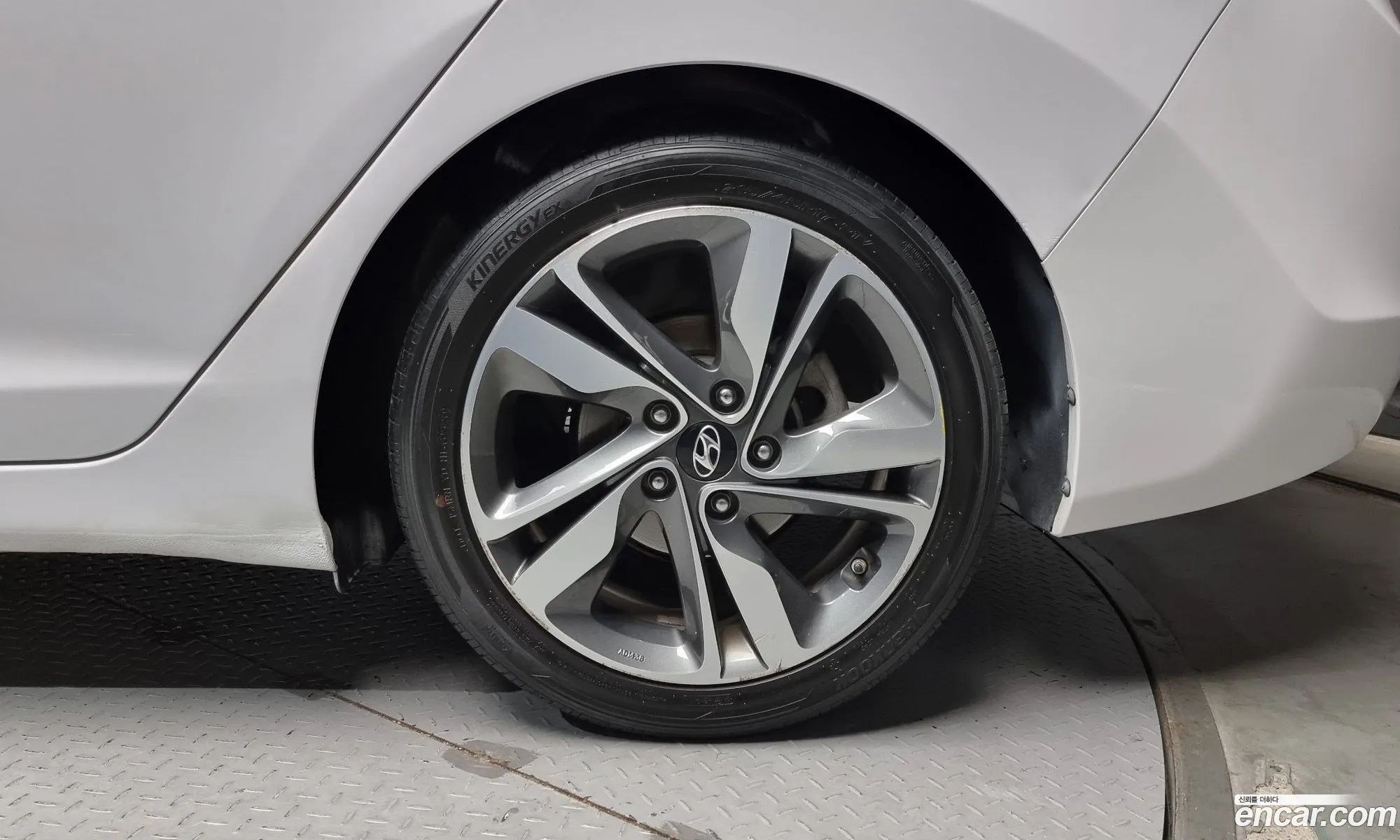 Hyundai Avante V 16 Gdi Premium 2014 - фотография 12530634
