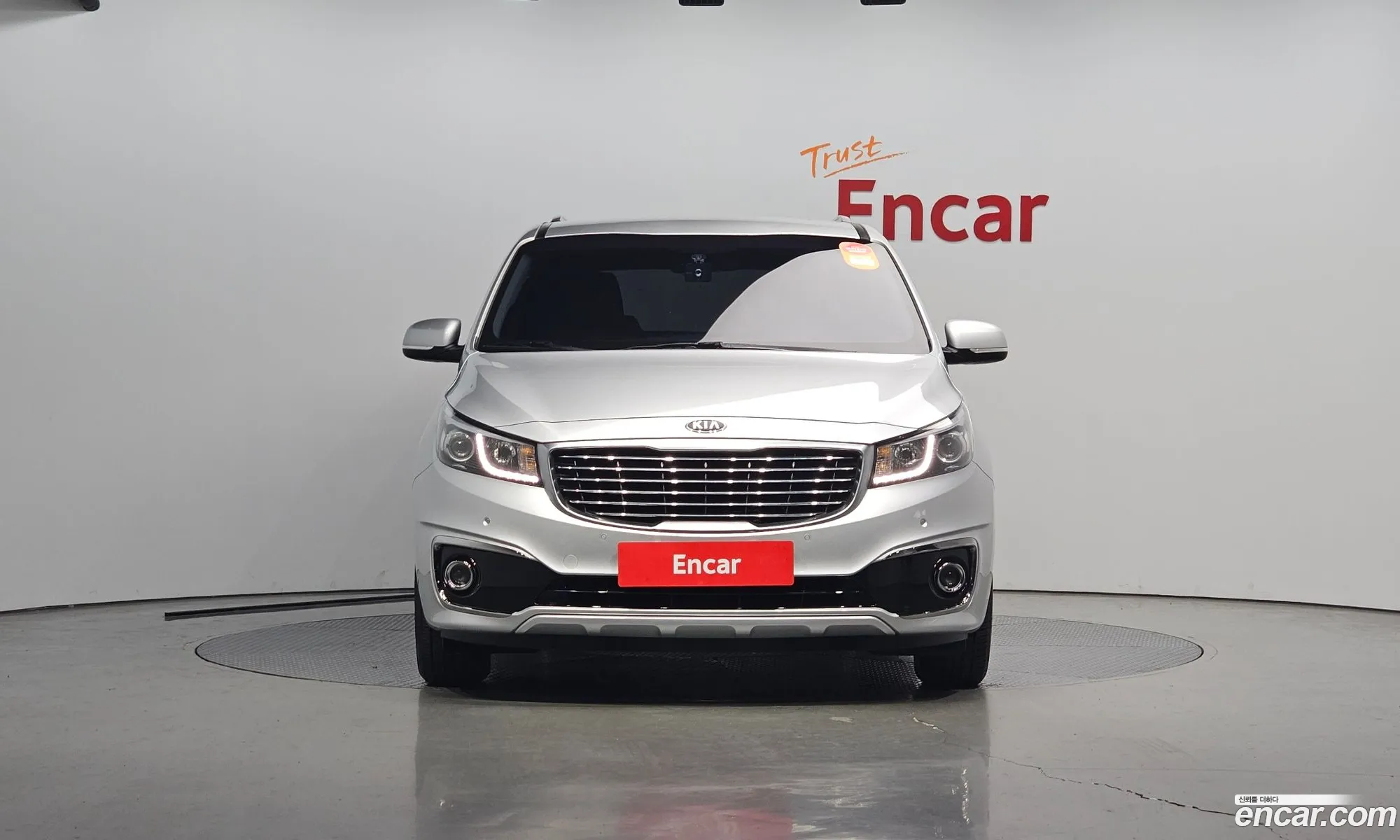 Kia All New Carnival 9-Seater Luxury - фотография 17941488