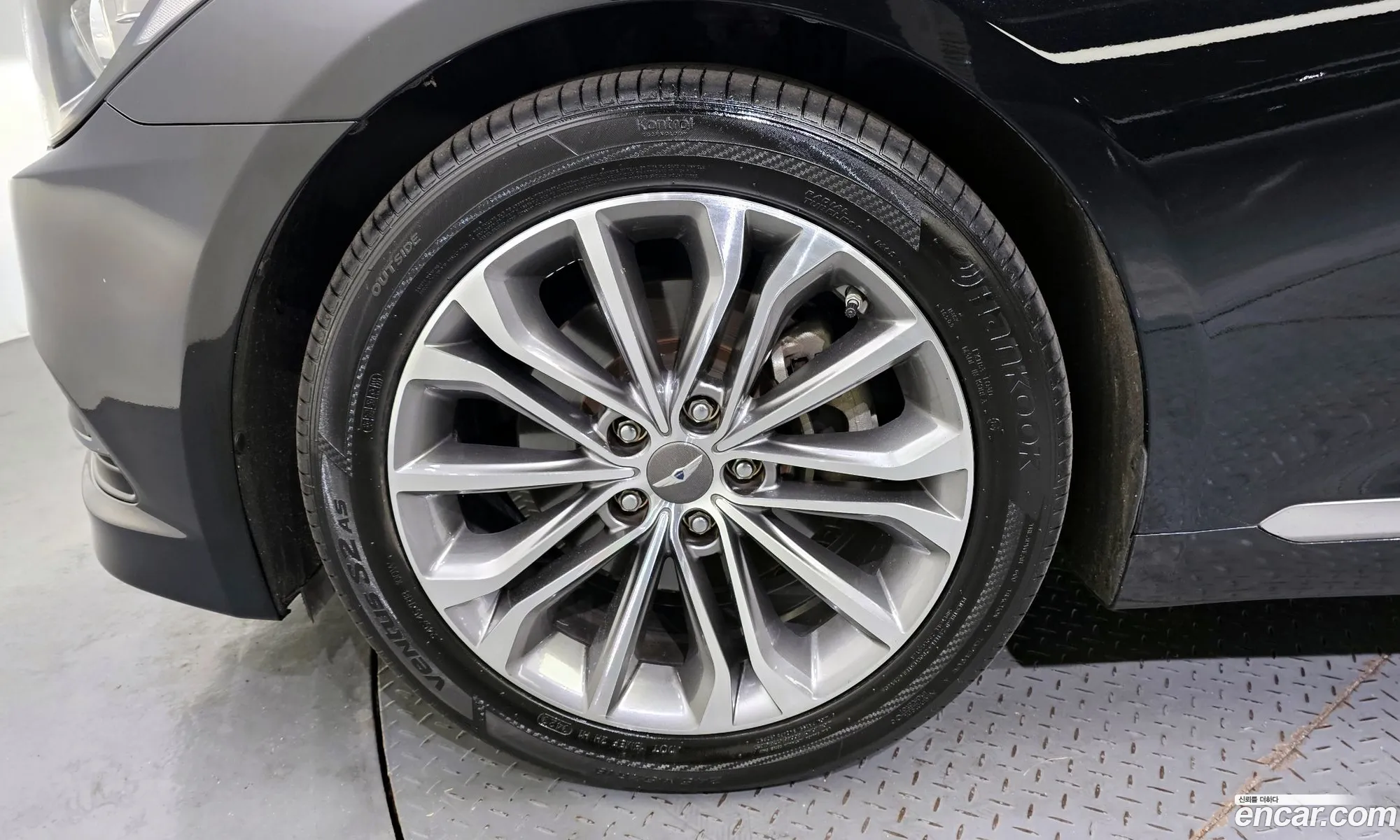 Hyundai Genesis Ii G330 Premium 2015 - фотография 11886415