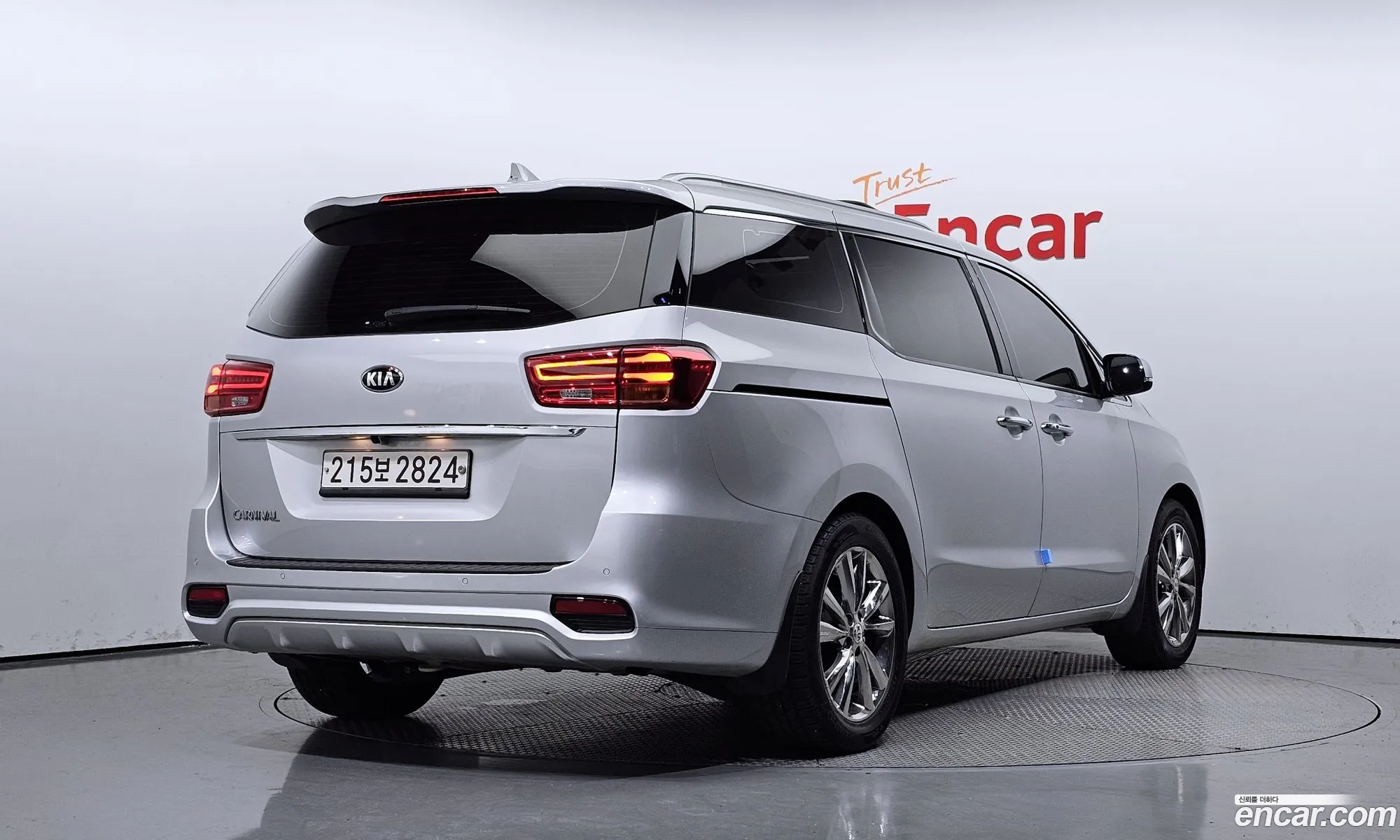 Kia Carnival Iii 9-Seater Prestige 2019 - фотография 13199346
