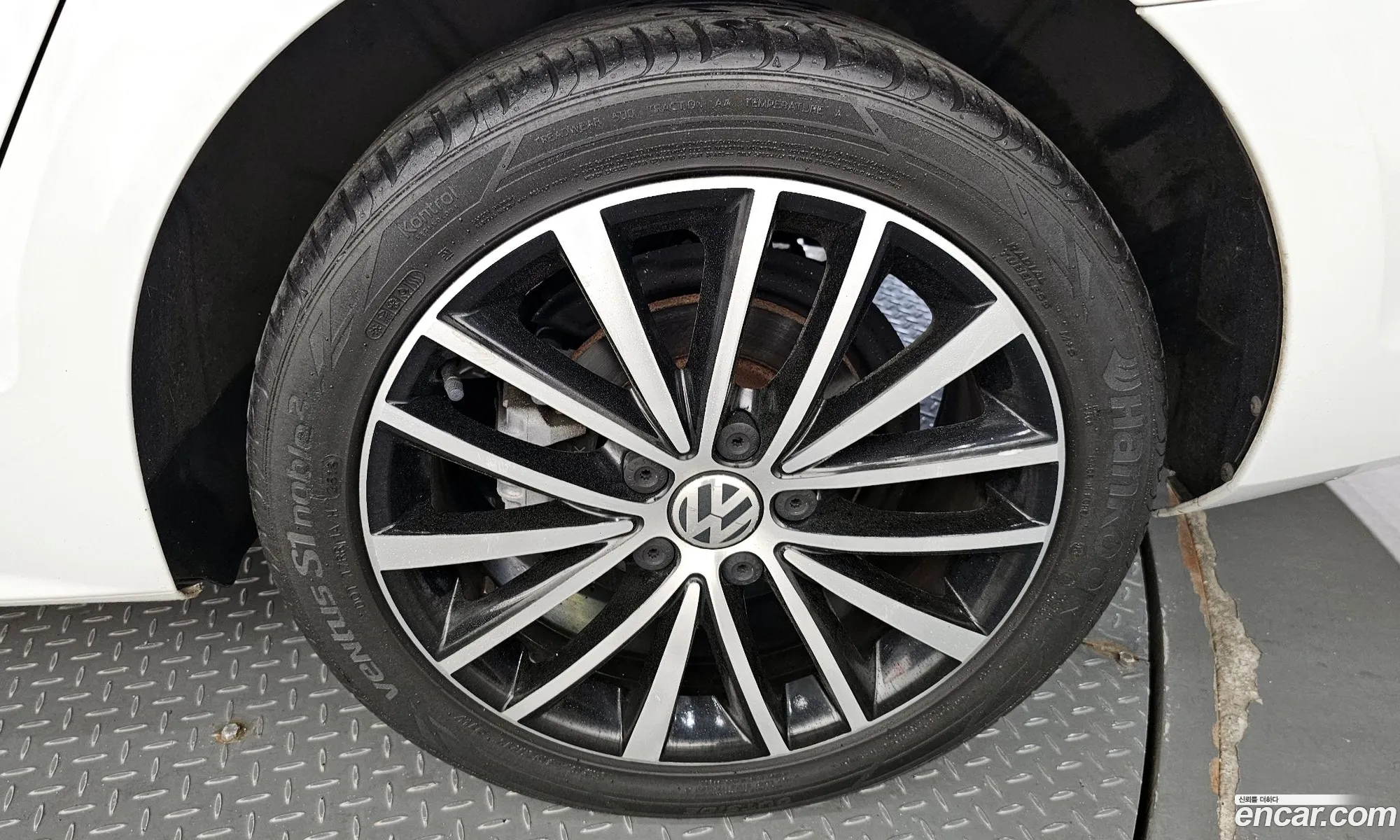 Volkswagen Jetta 20 Tdi Bluemotion 2015 - фотография 4814701