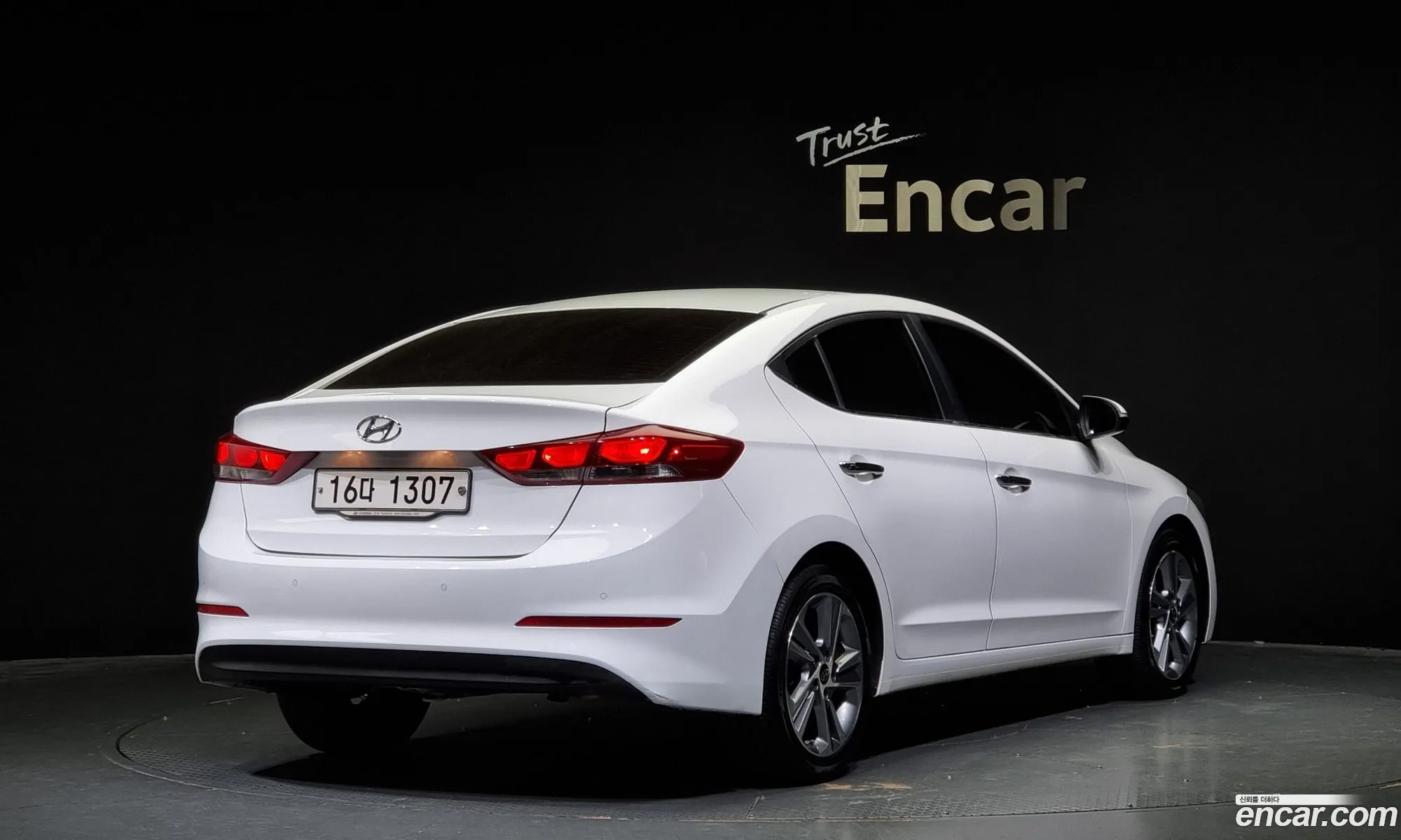 Hyundai Avante Vi 16 E-Vgt Premium 2018 - фотография 12238282