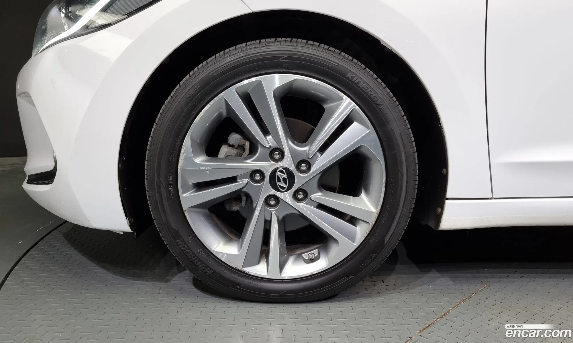 Hyundai Avante Vi 16 E-Vgt Premium 2018 - фотография 12238285