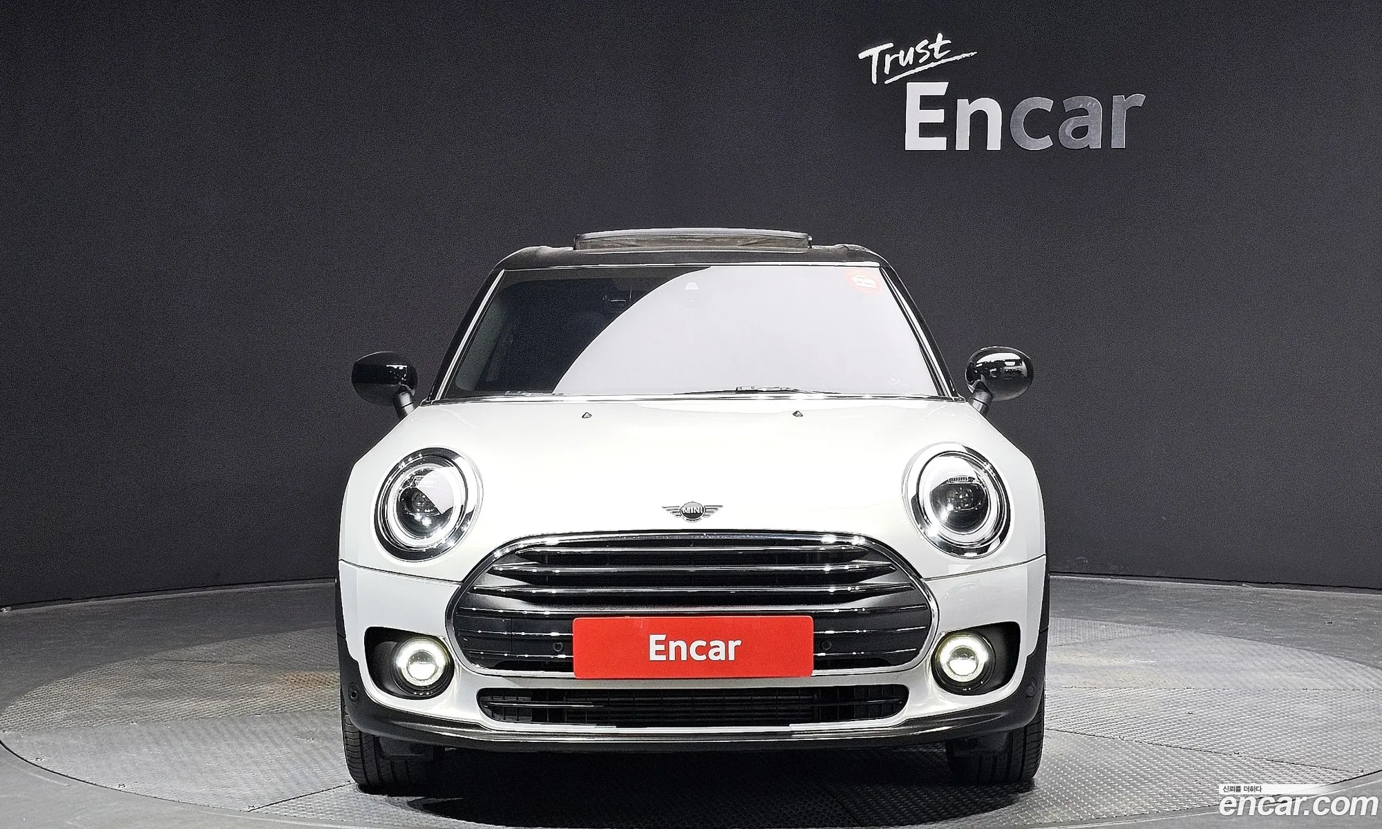Mini Clubman Classic Plus Light 2023 - фотография 4665228