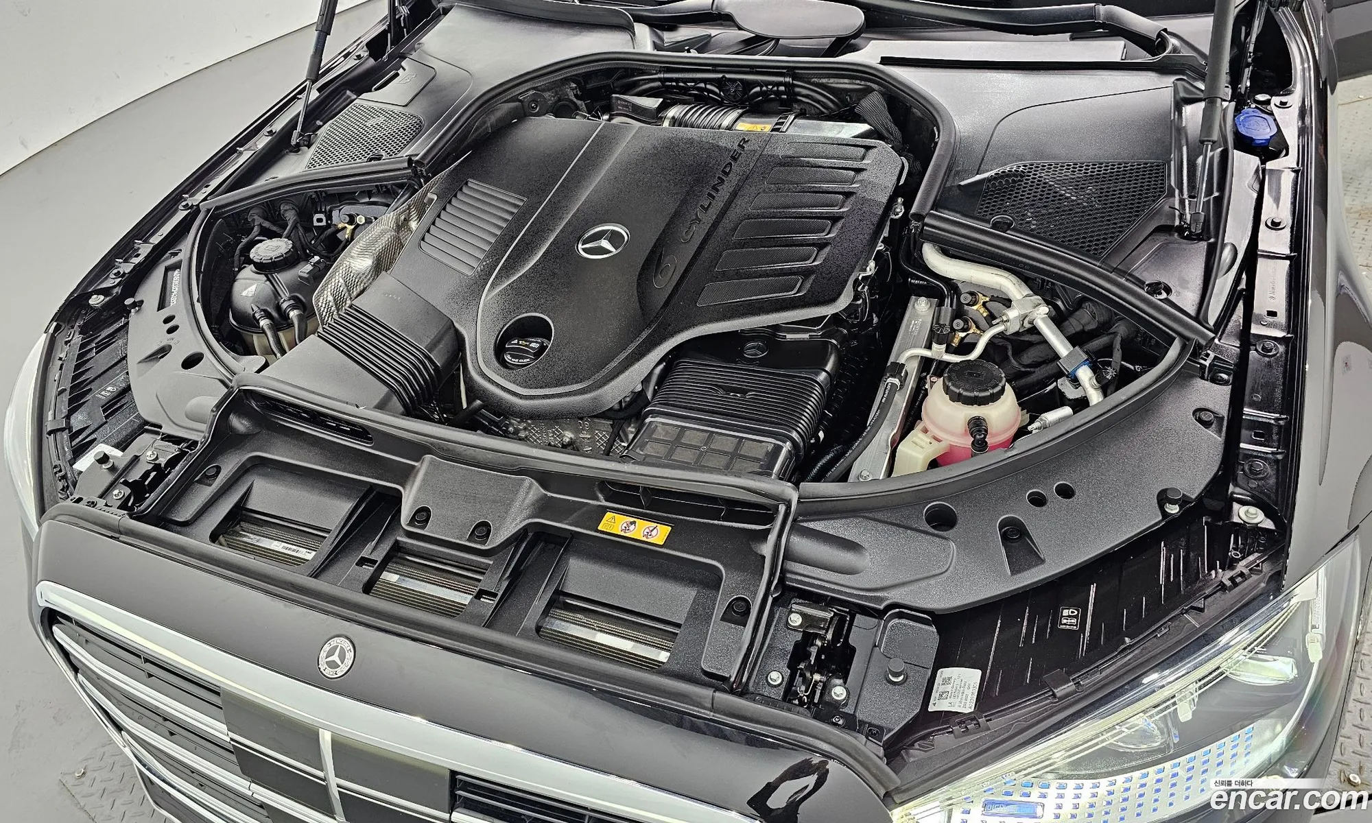 Mercedes-Benz S-Klasse S500L 4Matic 2023 - фотография 12455584