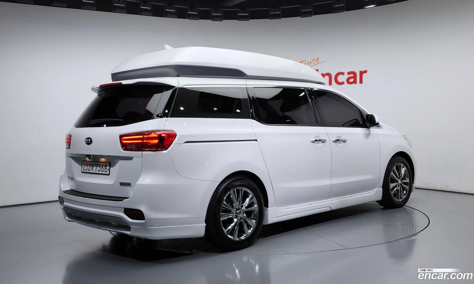 Kia The New Carnival 9-Seater High Limousine Prestige High Roof - фотография 16812254