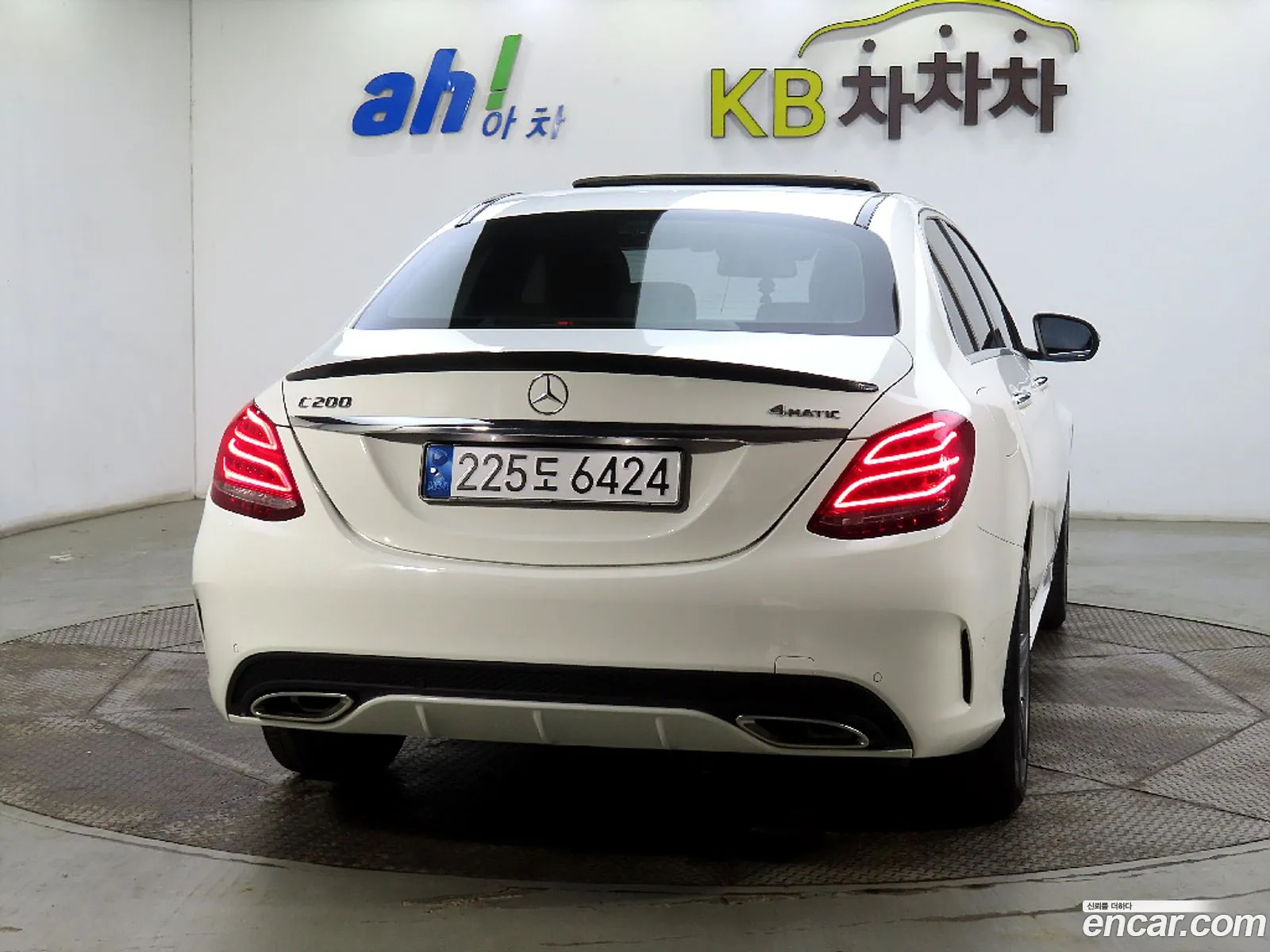 Mercedes-Benz C-Klasse Iv W205 C200 4Matic Amg Line 2018 - фотография 12543373