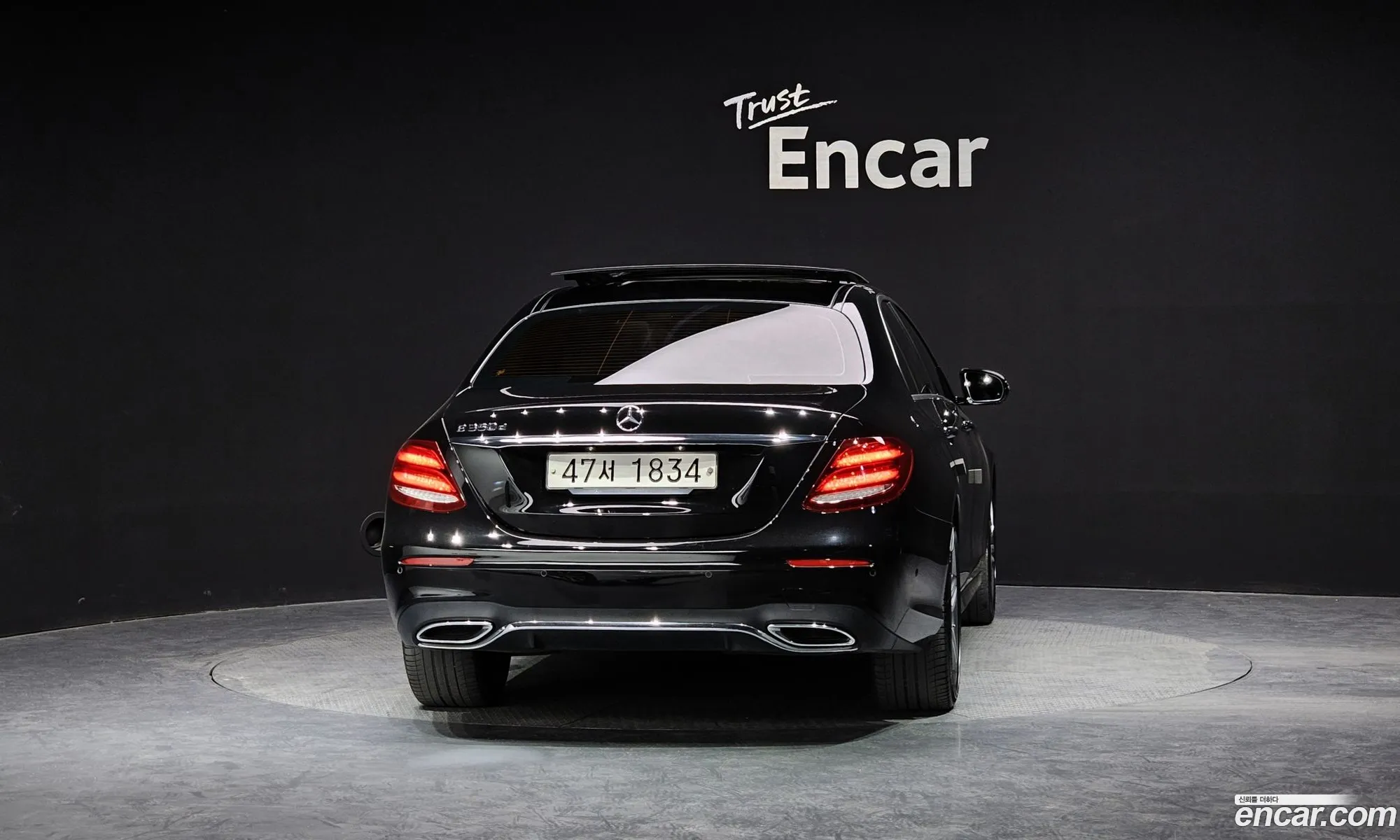 Mercedes-Benz E-Klasse E350D 2017 - фотография 12168548