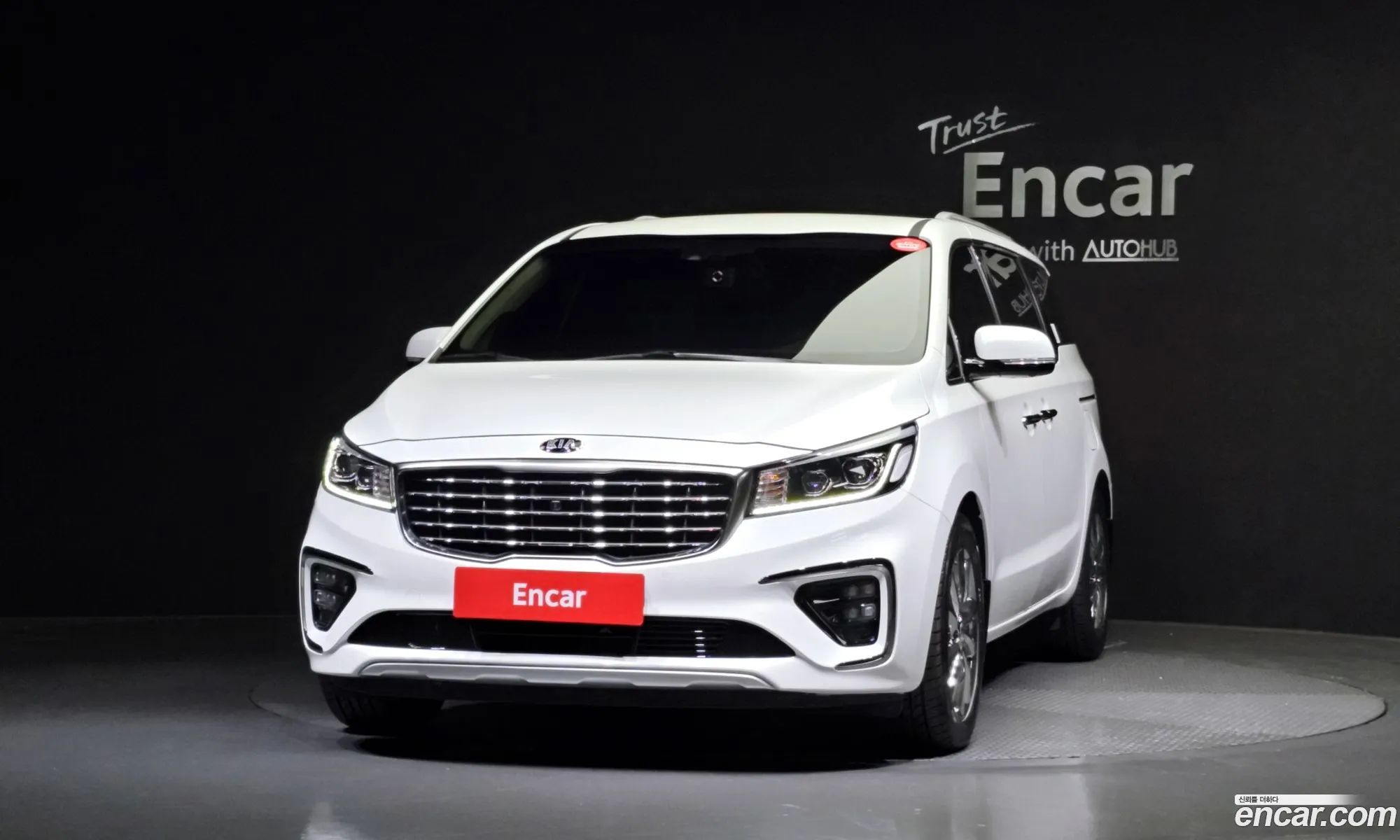 Kia Carnival 9-Seater Noblesse Special 2020 - фотография 11287800