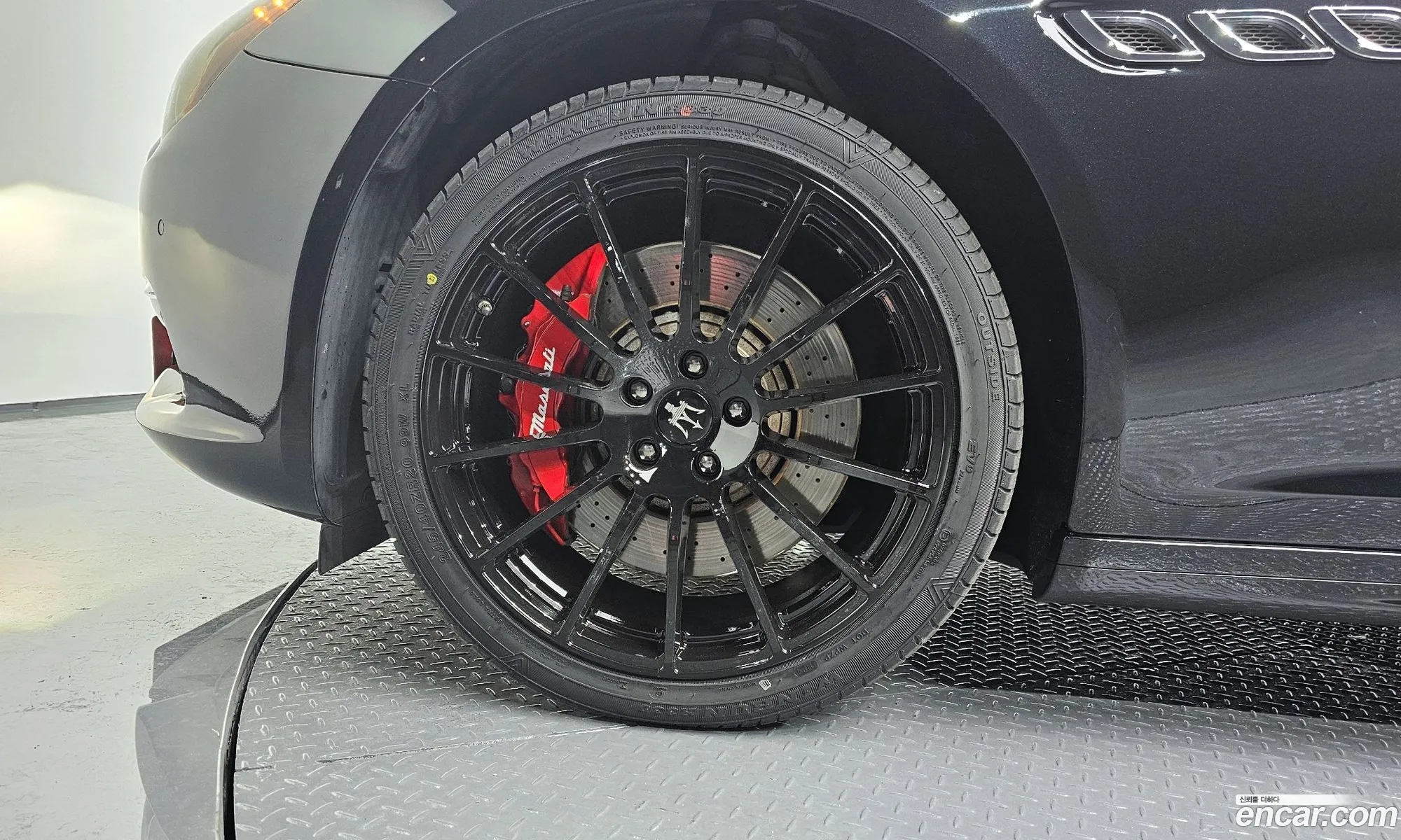 Maserati Quattroporte Vi Gts 38 V8 Granlusso 2017 - фотография 3723776