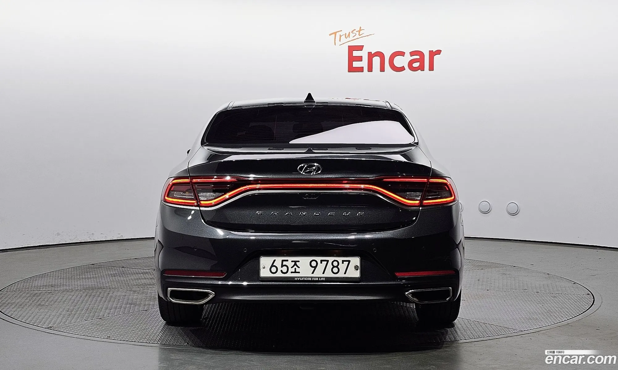 Hyundai Grandeur 24 Premium 2017 - фотография 18418516