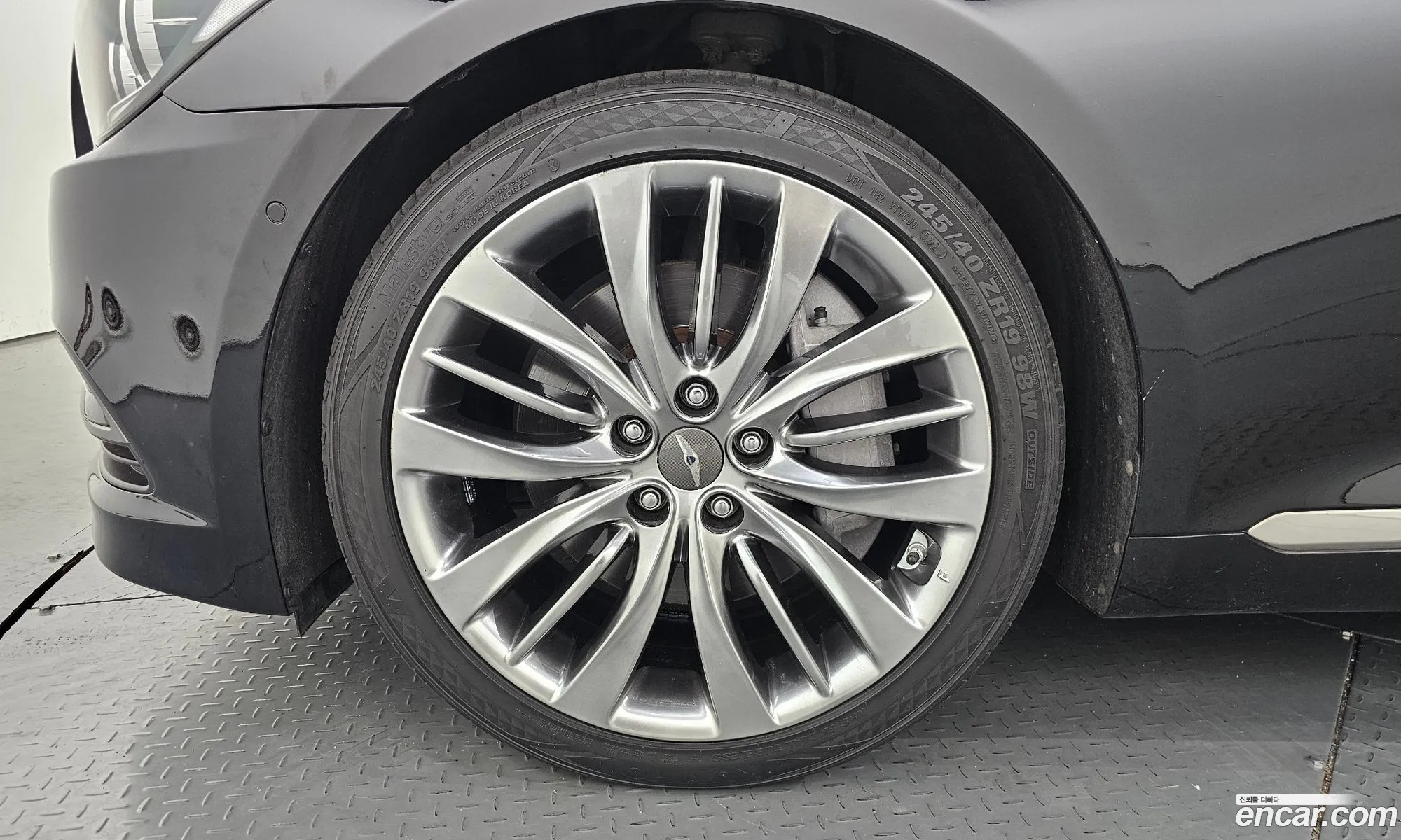 Hyundai Genesis Ii G380 Finest Edition Awd 2016 - фотография 12935842