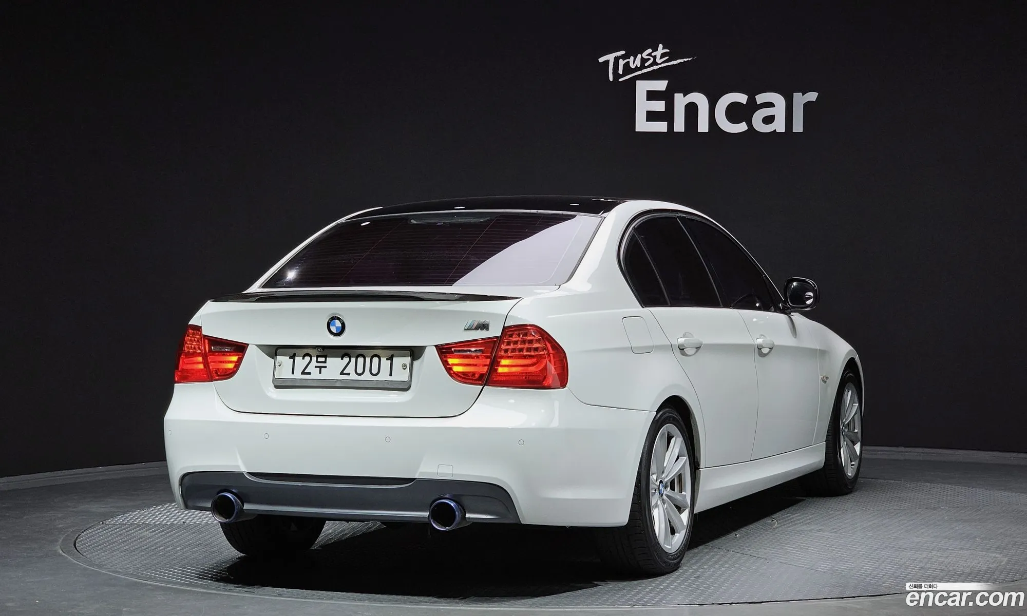 BMW 3 Series E90 320D Sedan M Sports - фотография 915756