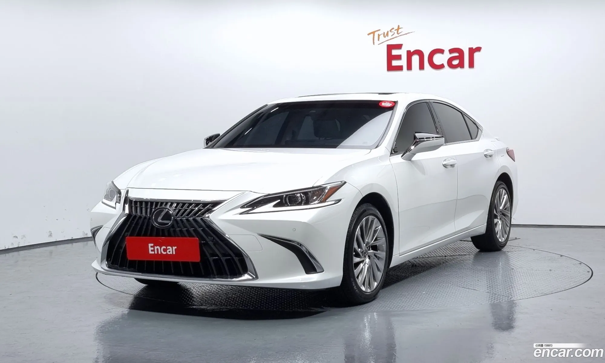 Lexus Es Luxury Plus 2023 - фотография 3710836