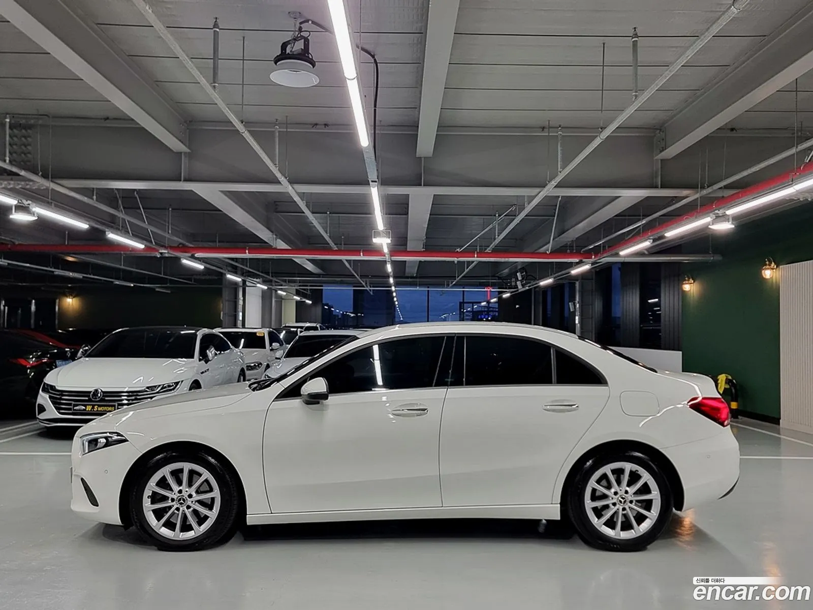 Mercedes-Benz A-Klasse Iv W177 A220 Sedan 2020 - фотография 12656342