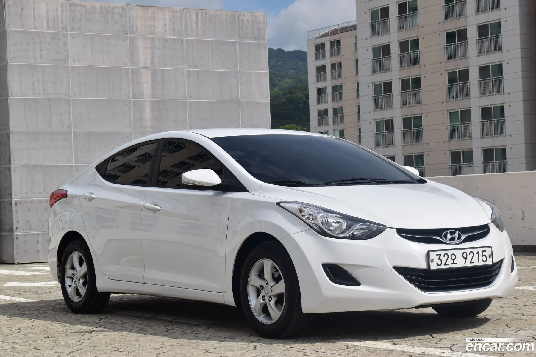 Hyundai Avante V Lpi M16 Deluxe 2011 - фотография 17447781
