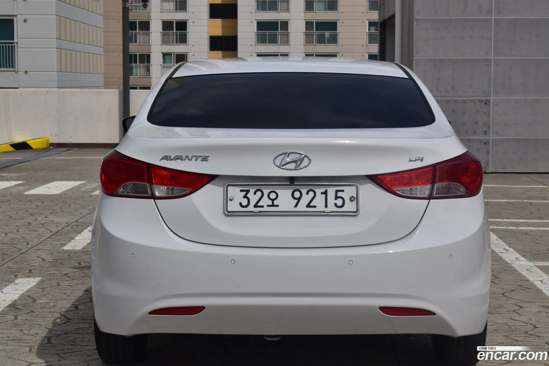 Hyundai Avante V Lpi M16 Deluxe 2011 - фотография 17447783