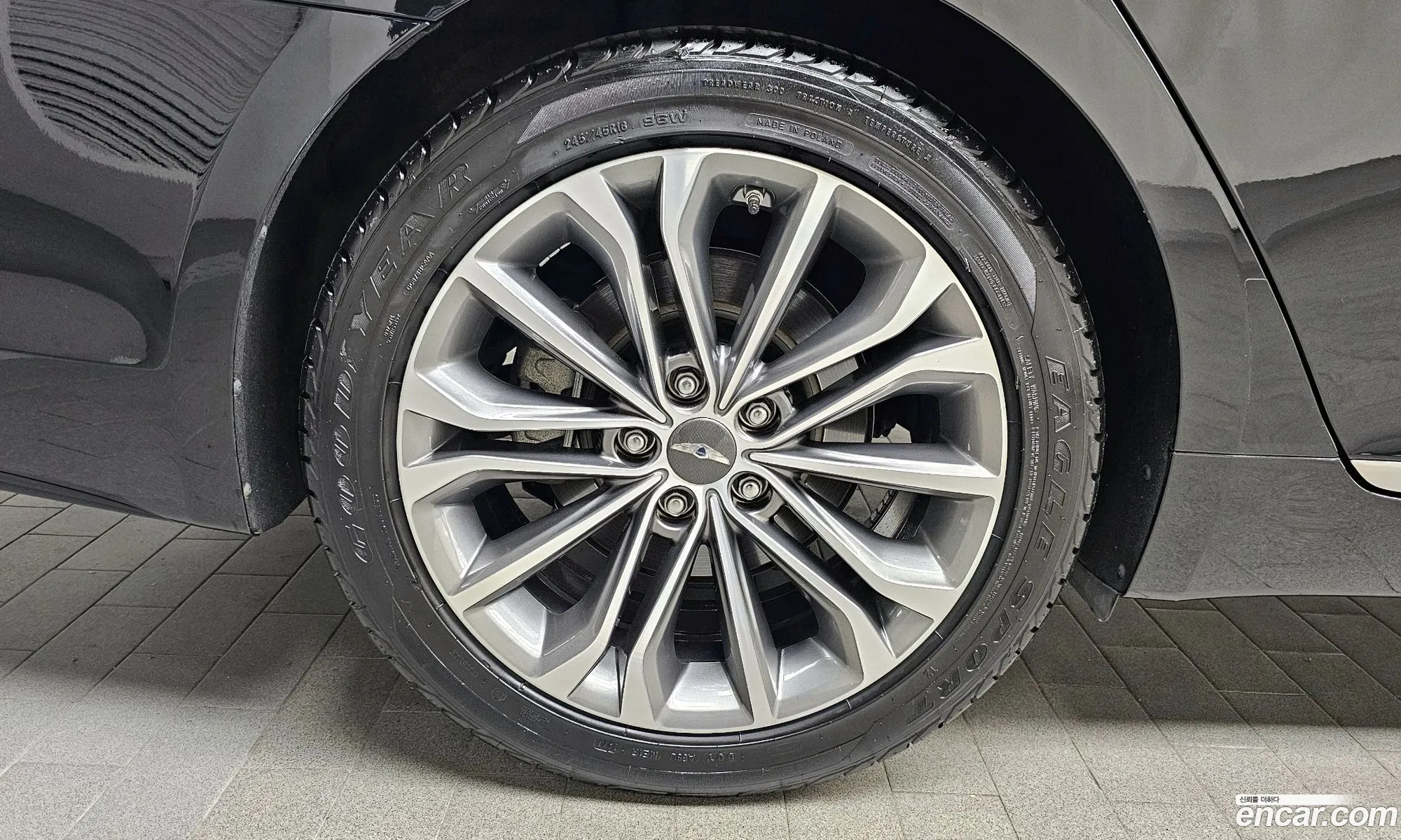 Hyundai Genesis Ii G330 Modern Awd 2016 - фотография 11937659