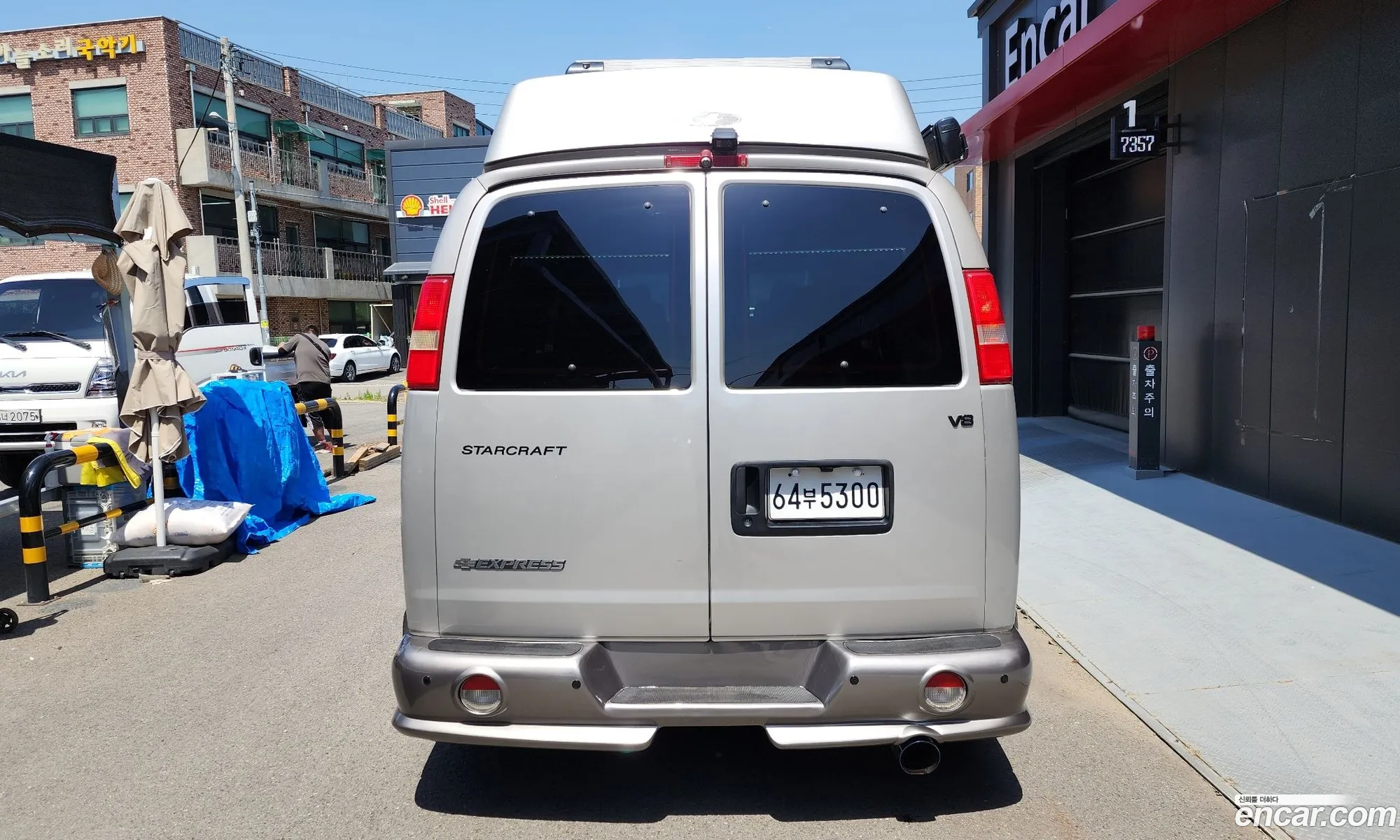 Chevrolet Express Van 53 - фотография 7412709