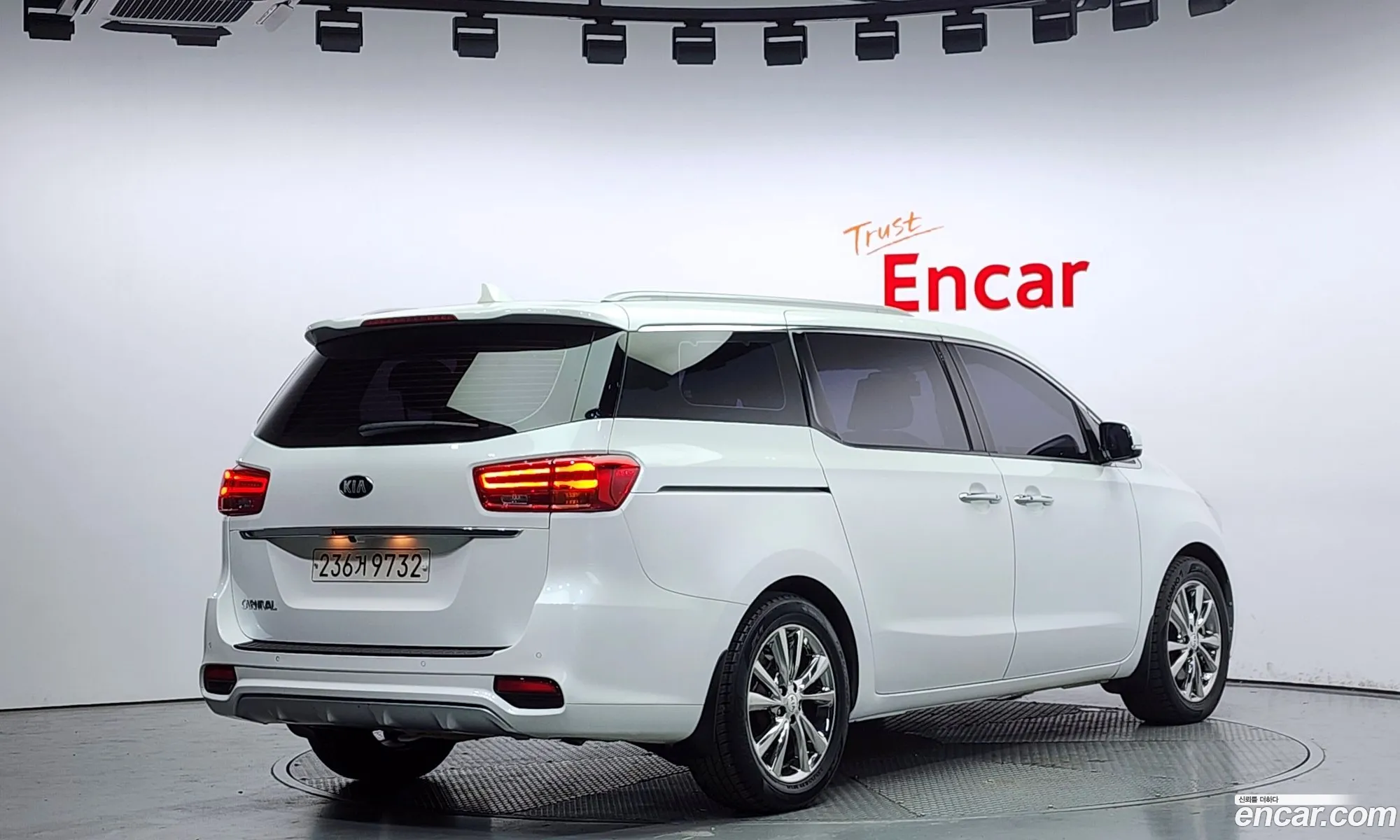 Kia Carnival Iii 9-Seater Prestige 2019 - фотография 12546055