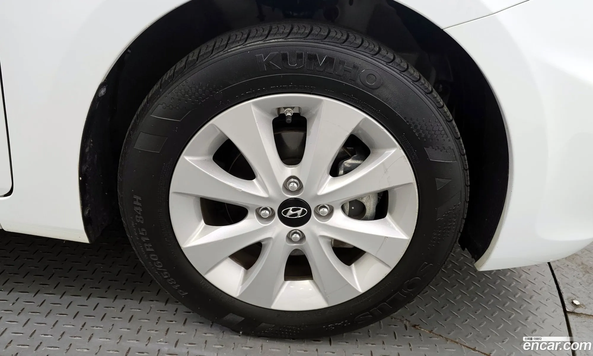 Hyundai Accent 14 Vvt Modern 2017 - фотография 14848888