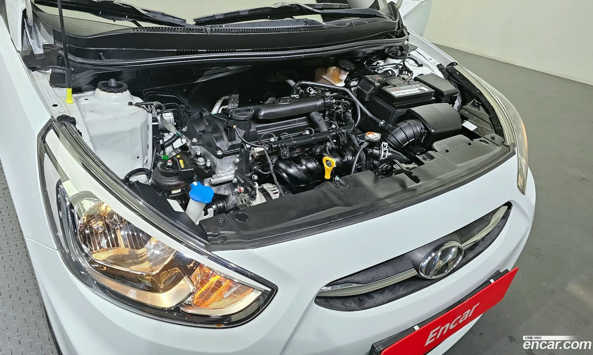 Hyundai Accent 14 Vvt Modern 2017 - фотография 14848889