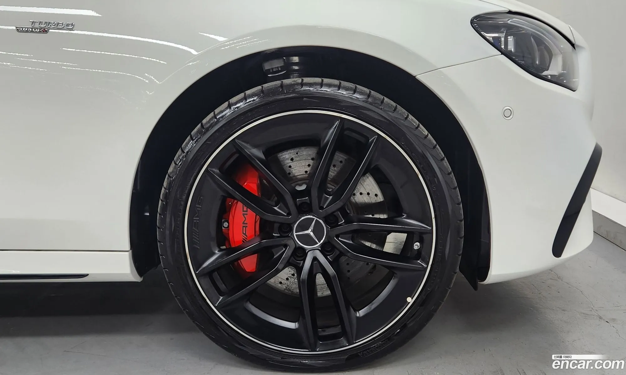 Mercedes-Benz E-Klasse E53 Amg 4Matic 2023 - фотография 12959951