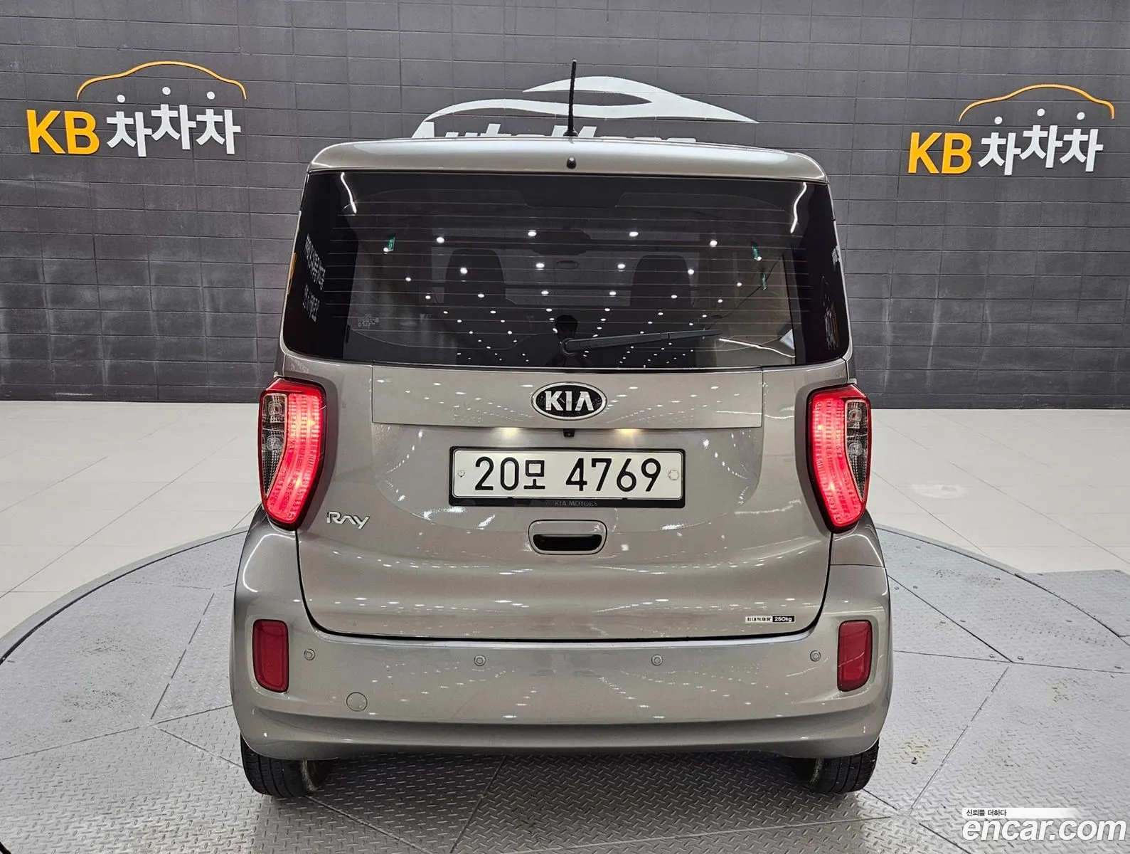 Kia Ray Luxury Van 2013 - фотография 19355651