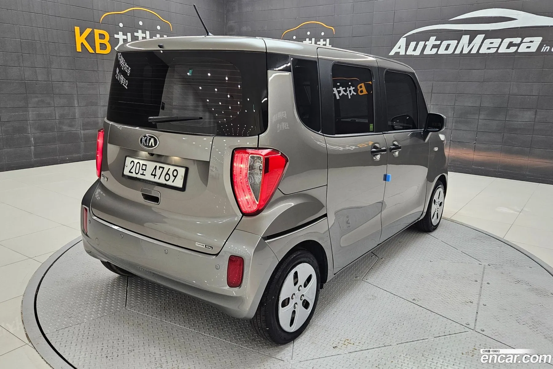 Kia Ray Luxury Van 2013 - фотография 19355654