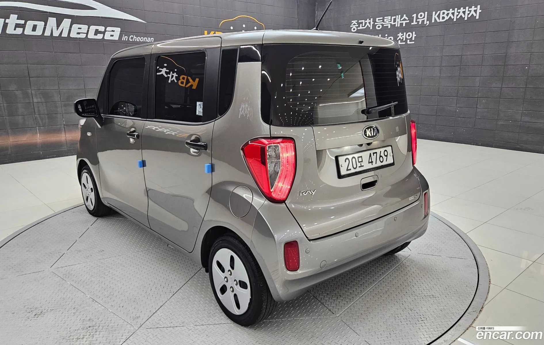 Kia Ray Luxury Van 2013 - фотография 19355655