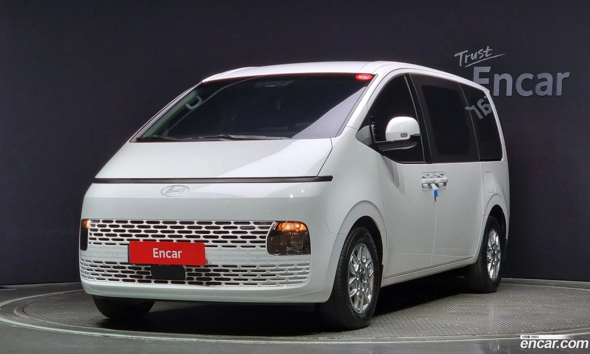 Hyundai Staria L35 Cargo 5-Seater 2024 - фотография 14258031