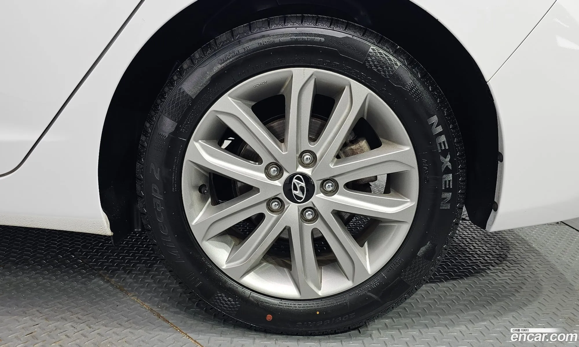 Hyundai Avante V 16 Gdi Modern 2014 - фотография 12351123