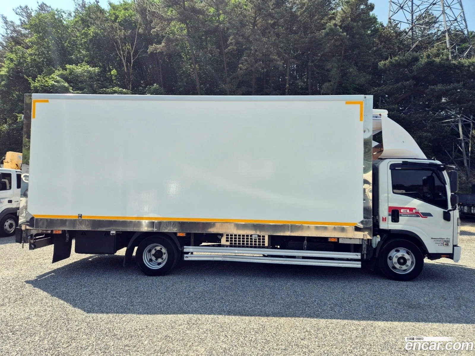 Isuzu 2022 - фотография 3507800