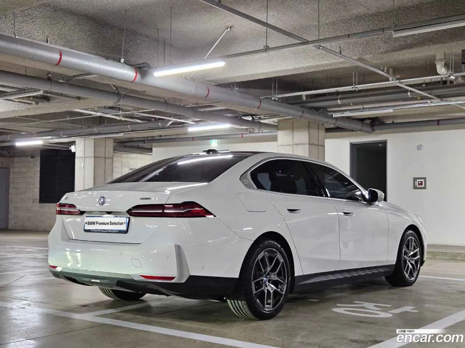 BMW I5 Edrive 40 2024 - фотография 14898619
