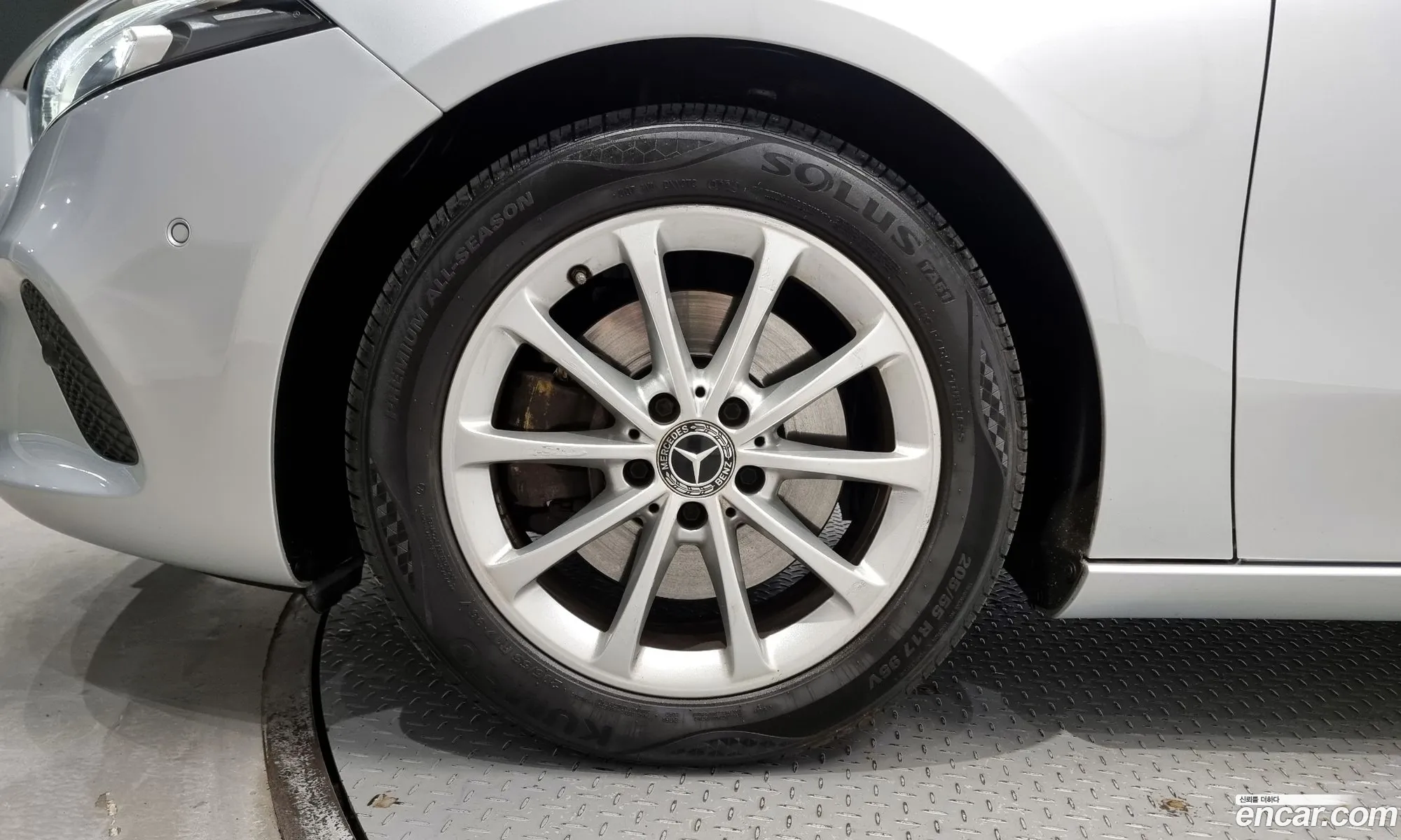 Mercedes-Benz A-Klasse Iv W177 A220 Hatchback 2019 - фотография 12487812