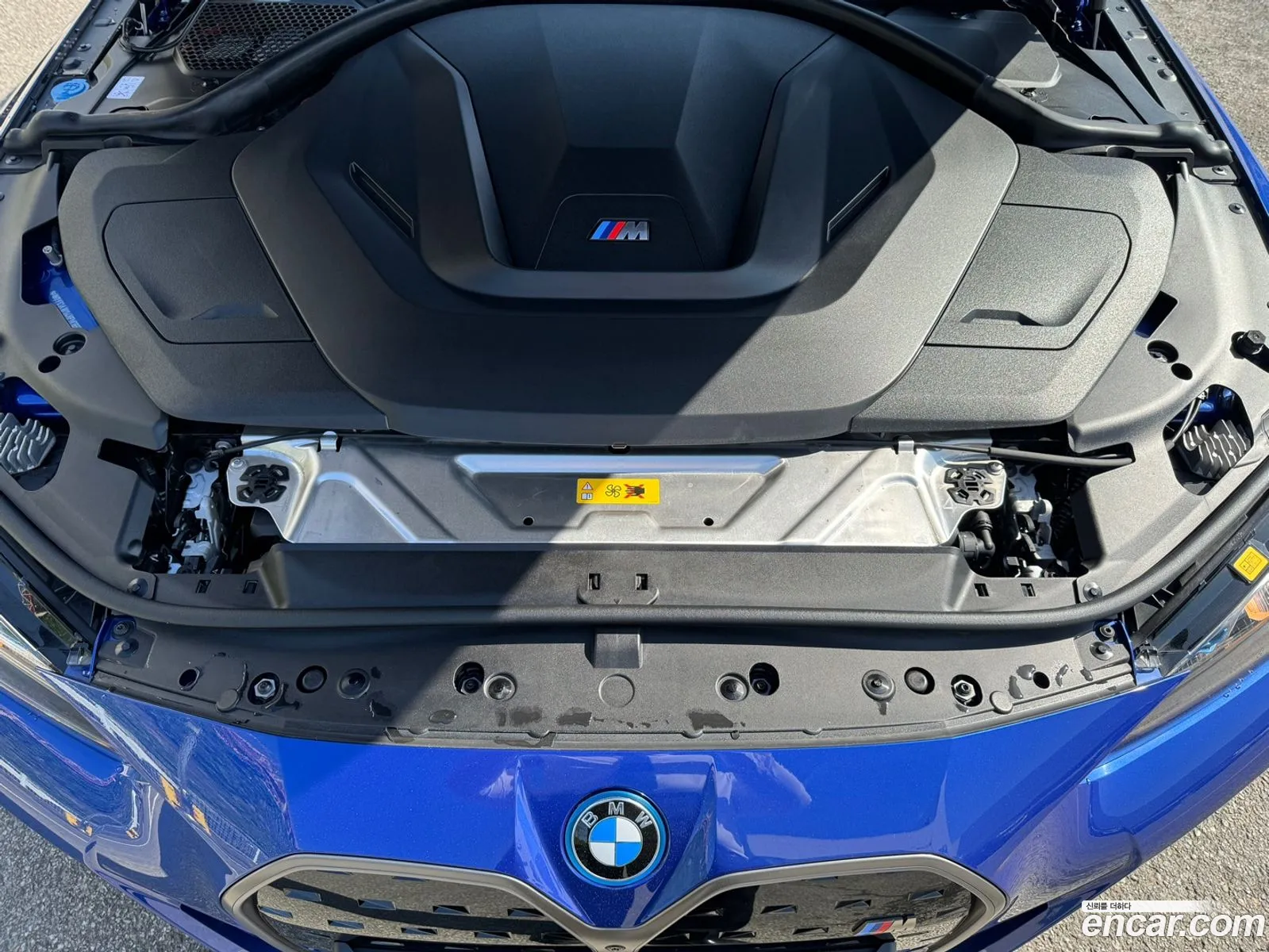 BMW I4 I4 M50 2022 - фотография 15083330