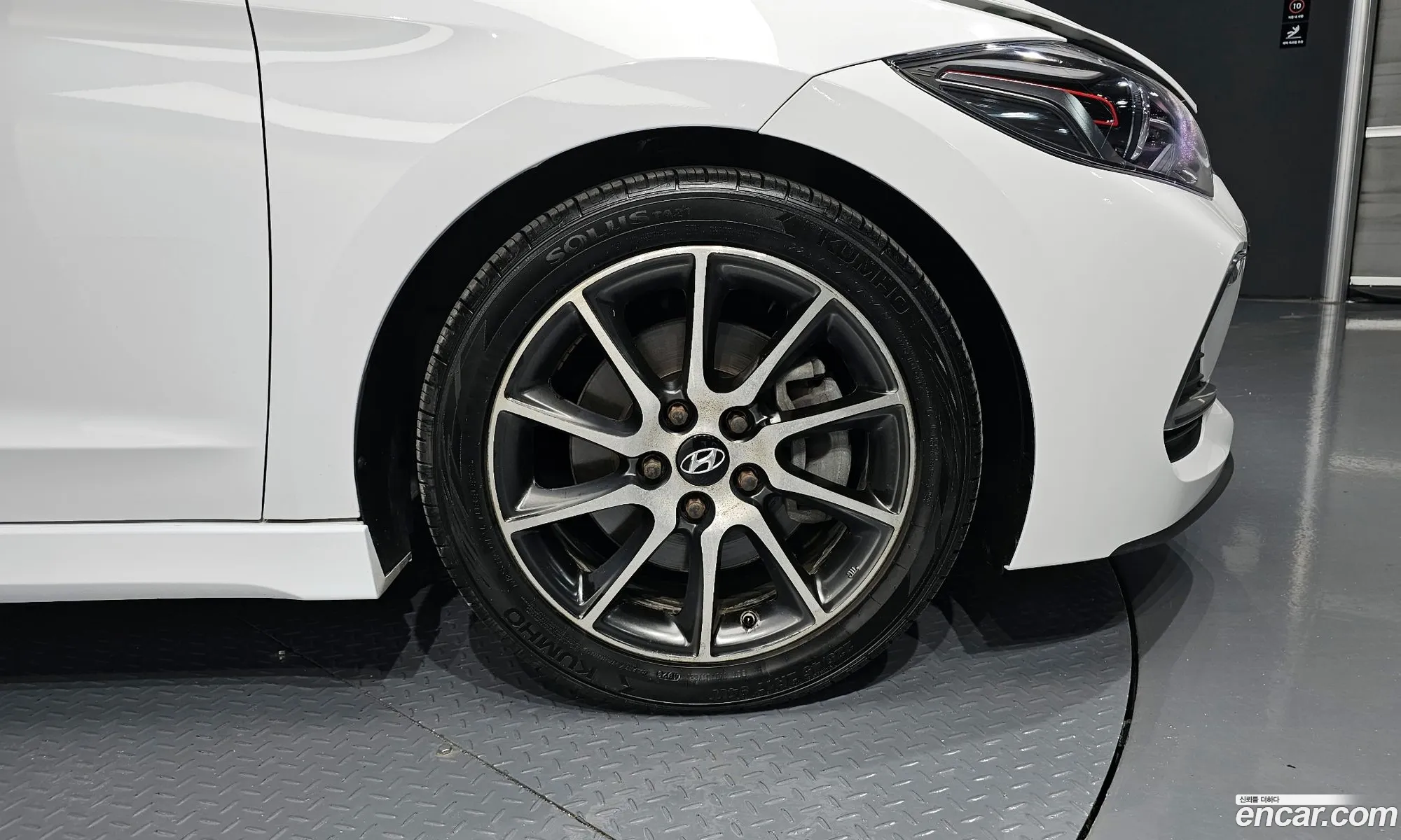 Hyundai Avante Vi 16 Turbo Sport 2017 - фотография 12876494