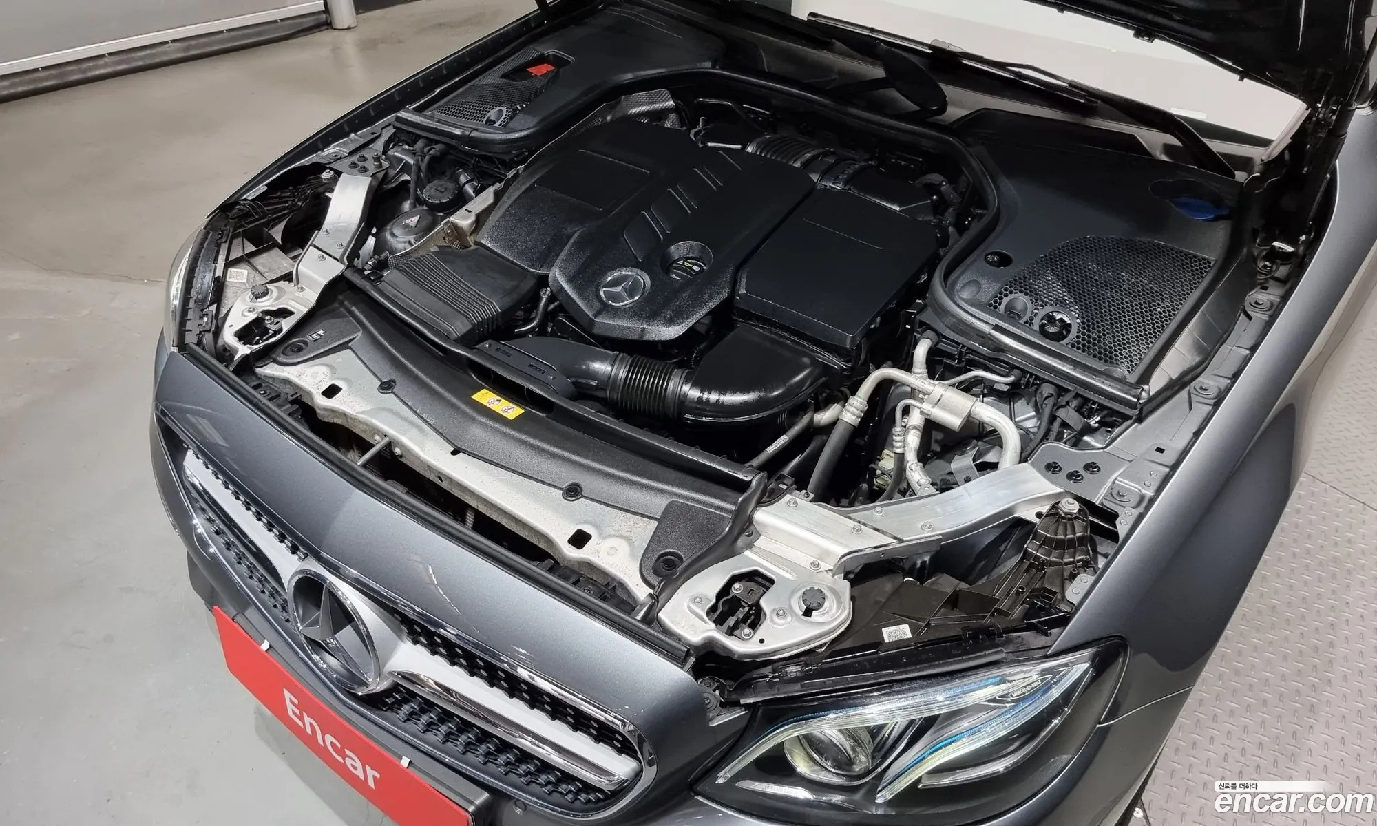 Mercedes-Benz E-Klasse E220D Avant Garde 2017 - фотография 12624657