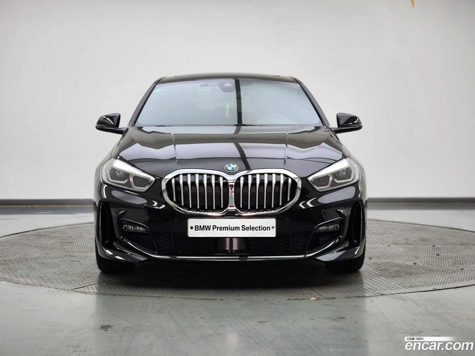 BMW 1Er 120I M Sports 2023 - фотография 1022933