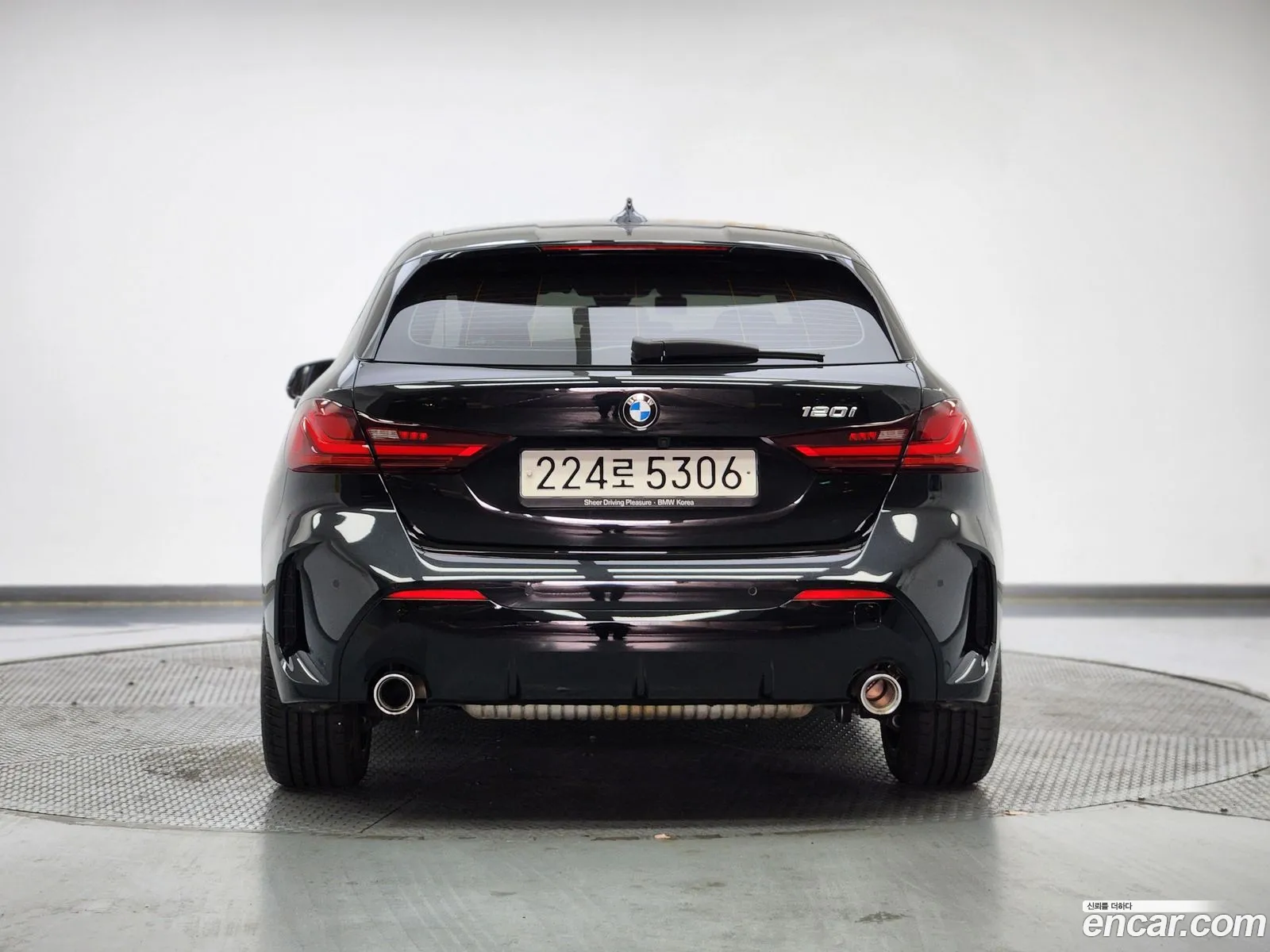 BMW 1Er 120I M Sports 2023 - фотография 1022934