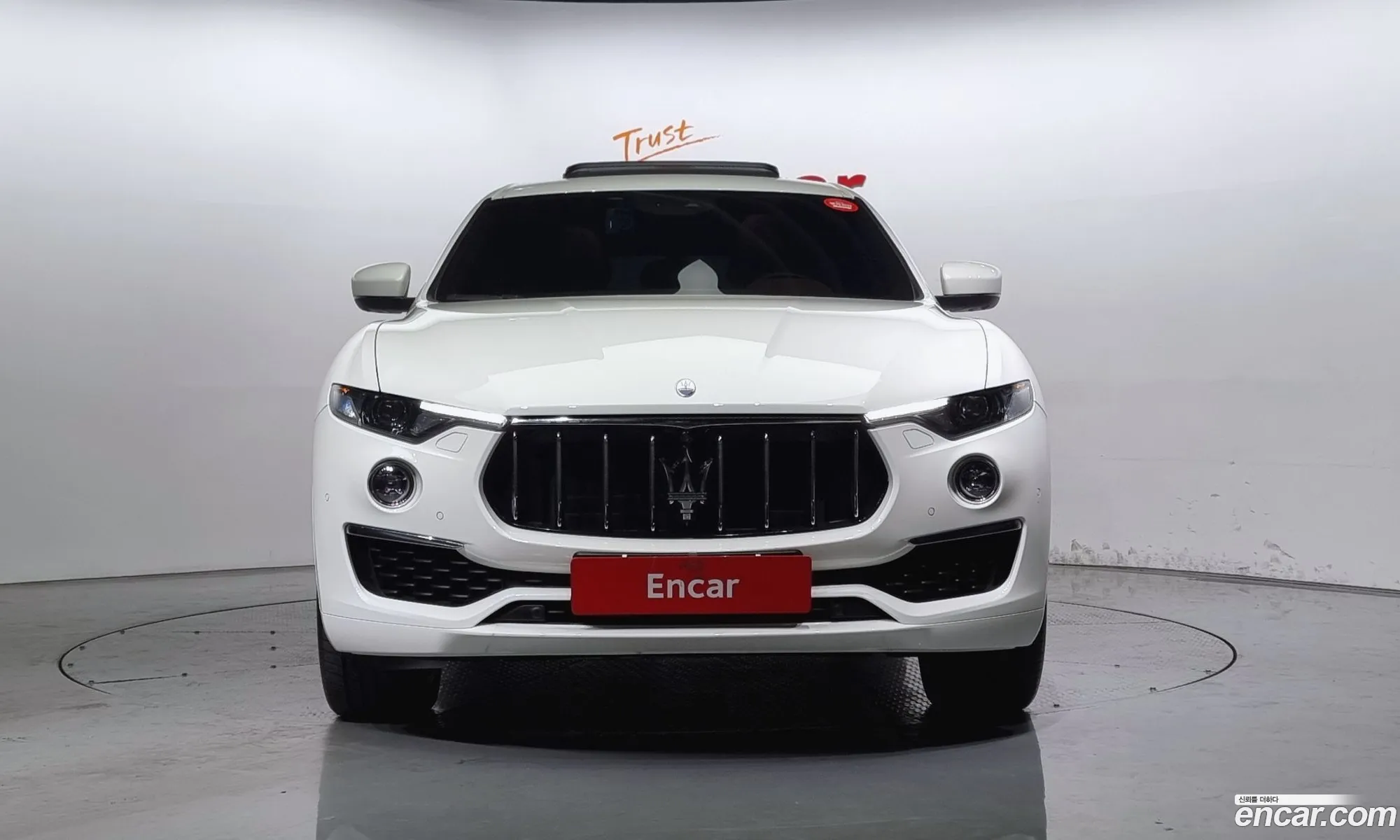 Maserati Levante I 30 Awd Granlusso 2019 - фотография 3723884