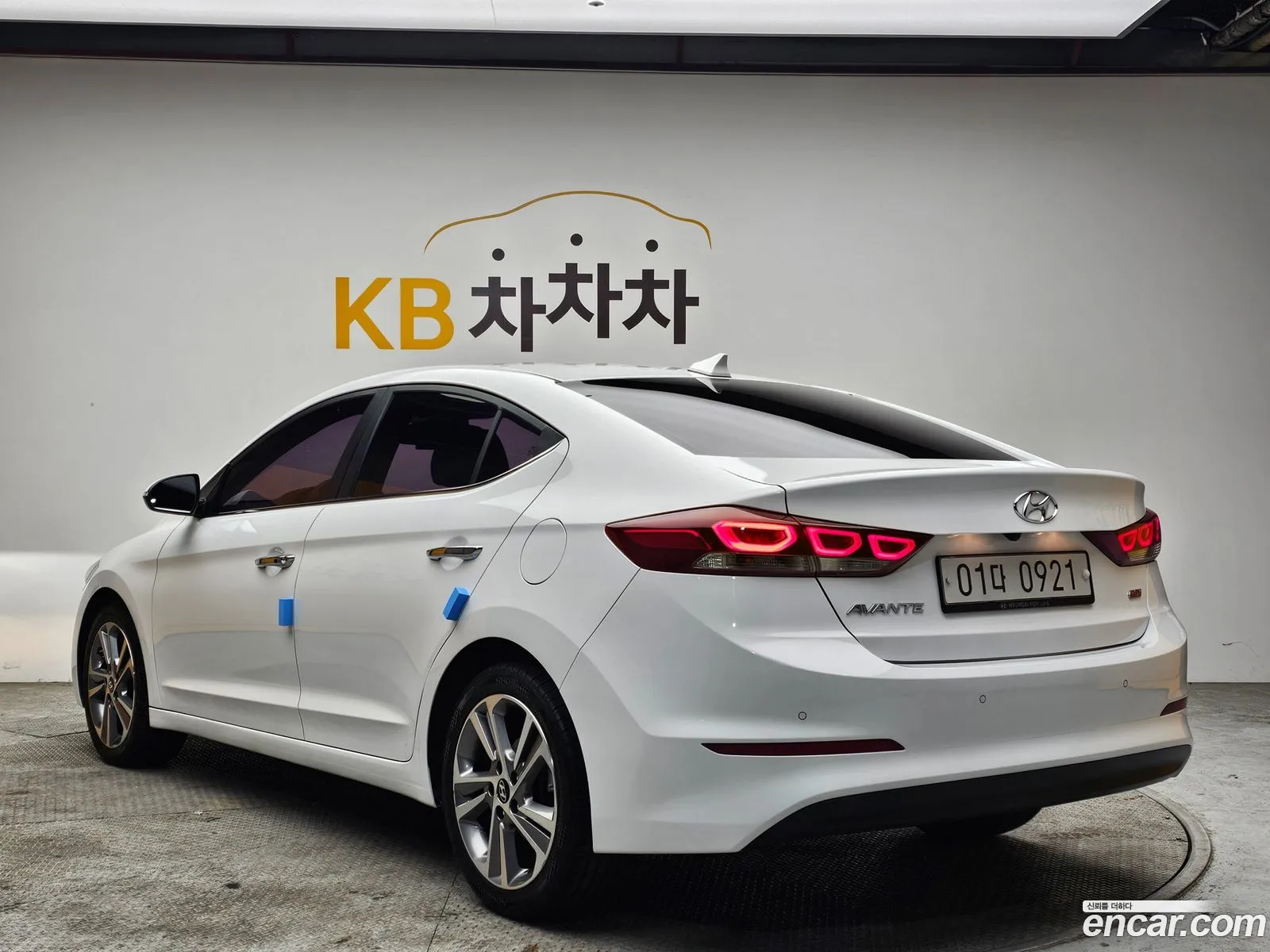 Hyundai Avante 16 Gdi Modern 2015 - фотография 18121053