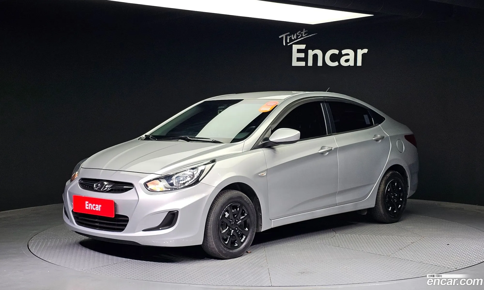 Hyundai Accent New Model 14 Vvt Smart - фотография 14622555