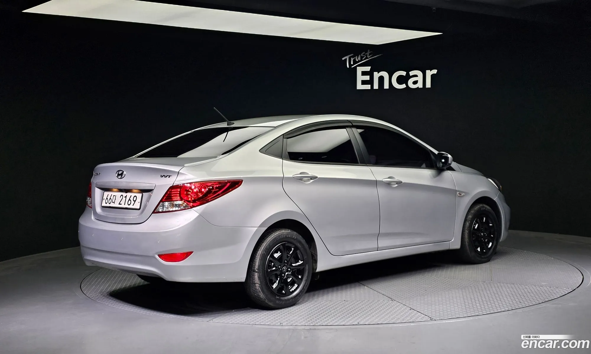 Hyundai Accent New Model 14 Vvt Smart - фотография 14622556