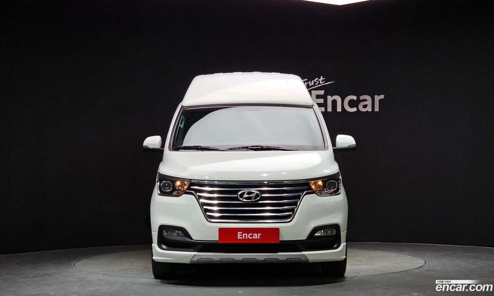 Hyundai Starex Limousine 2018 - фотография 11375547