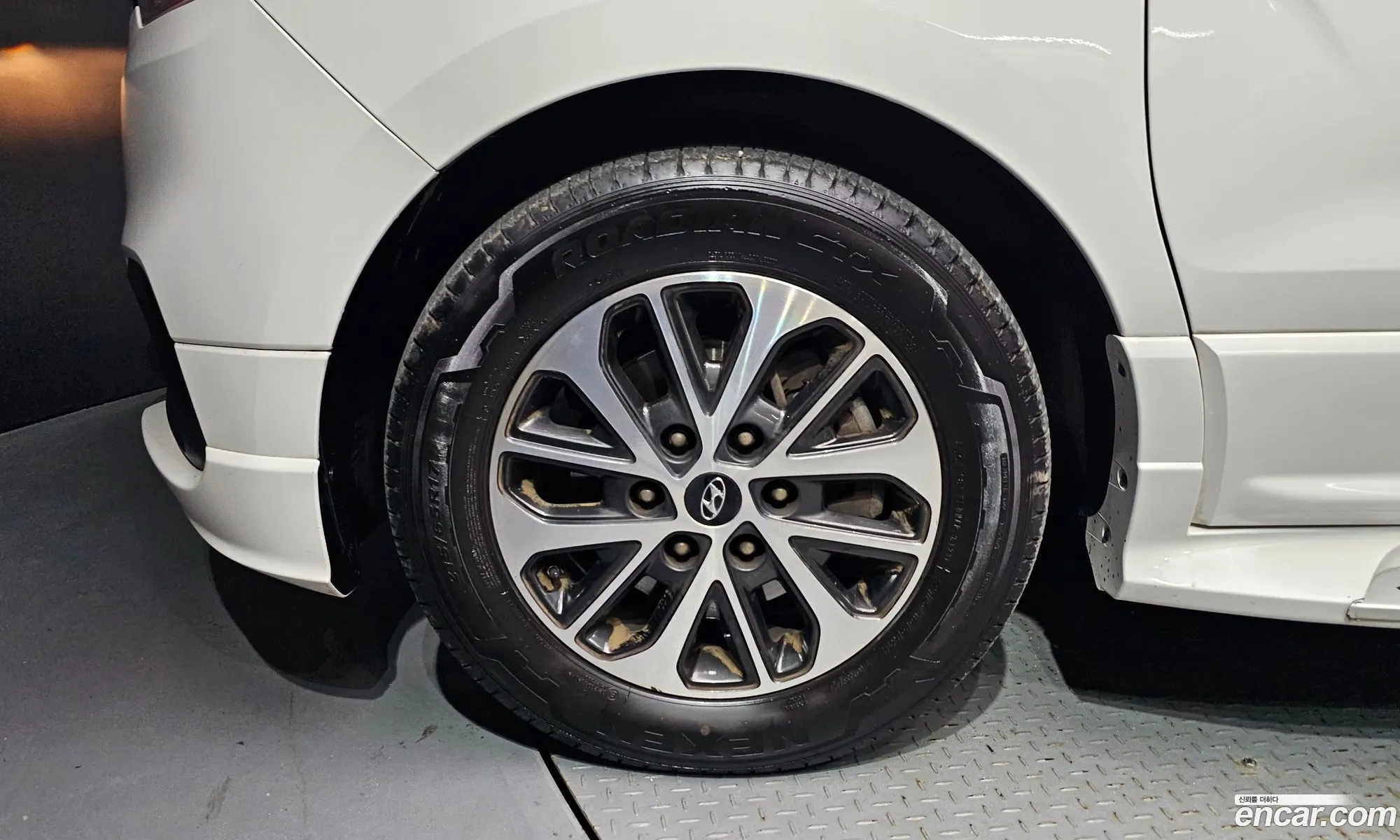 Hyundai Starex Limousine 2018 - фотография 11375549