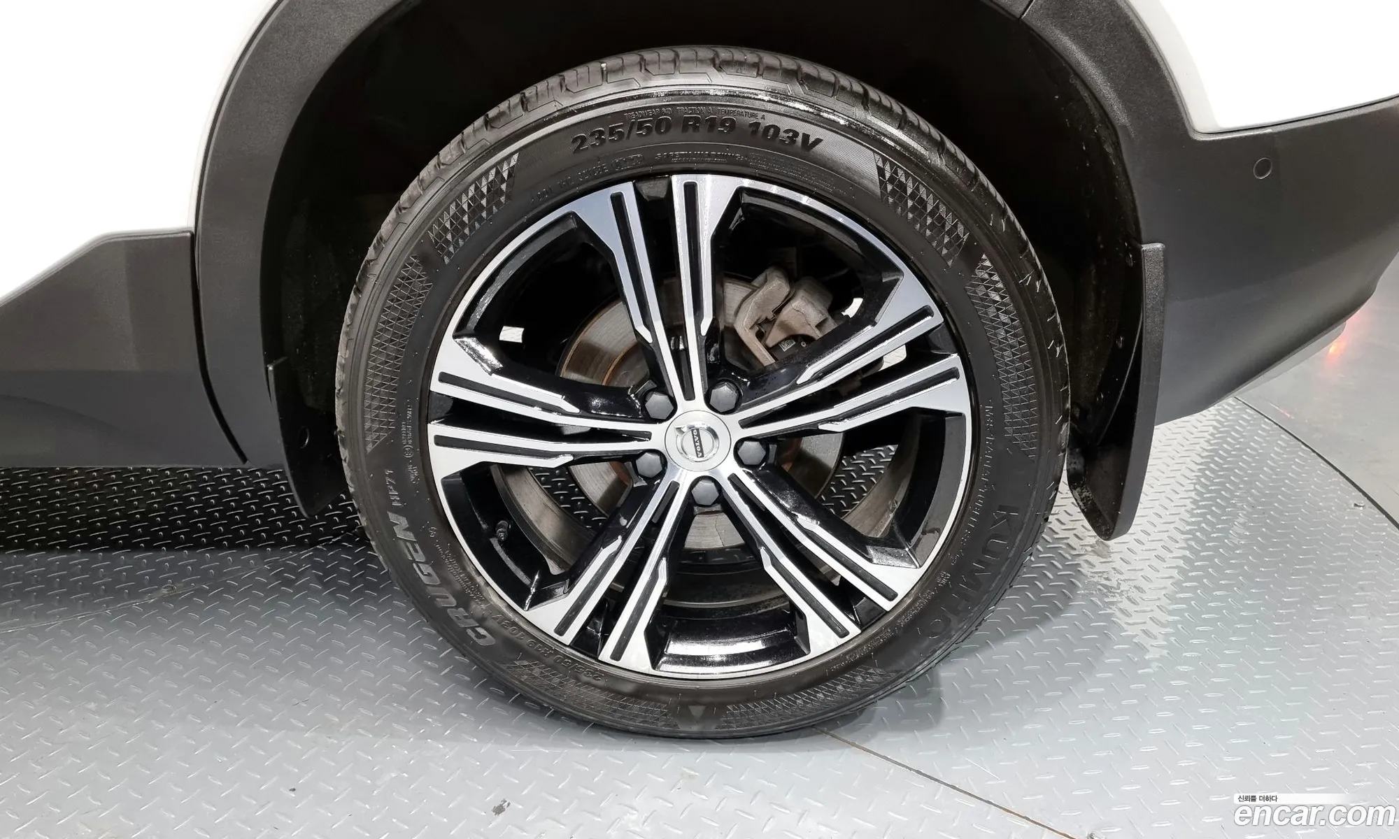 Volvo Xc40 I B4 Inscription 2021 - фотография 3642453