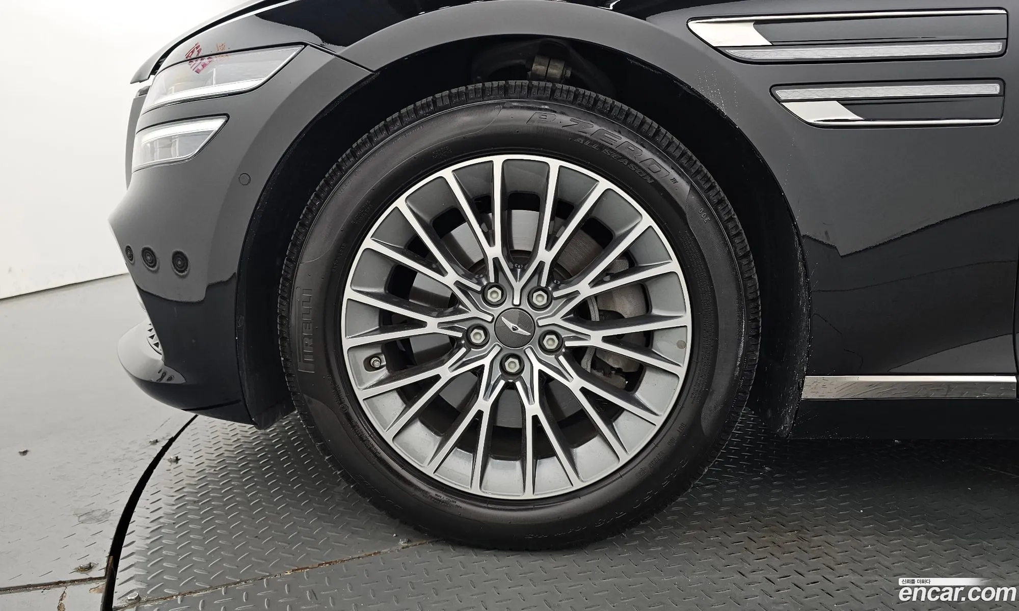 Genesis G80 Rg3 Gasoline 25 Turbo 2Wd - фотография 11874864