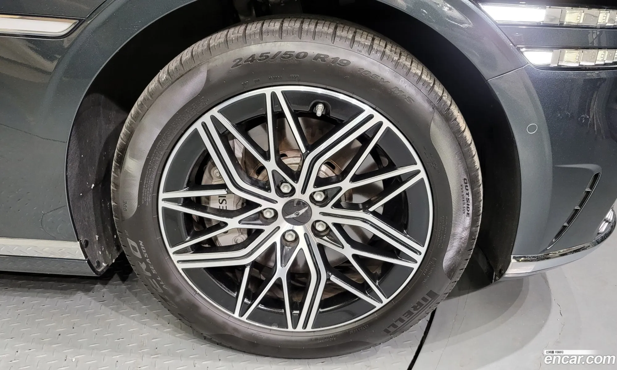 Genesis G90 I Gasoline 35 Turbo Awd 2022 - фотография 922560