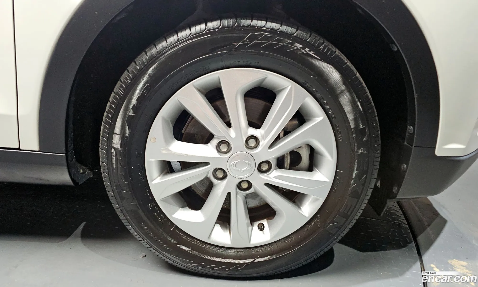 Ssangyong Tivoli Tivoli Gasoline 15 2Wd 2020 - фотография 14870536